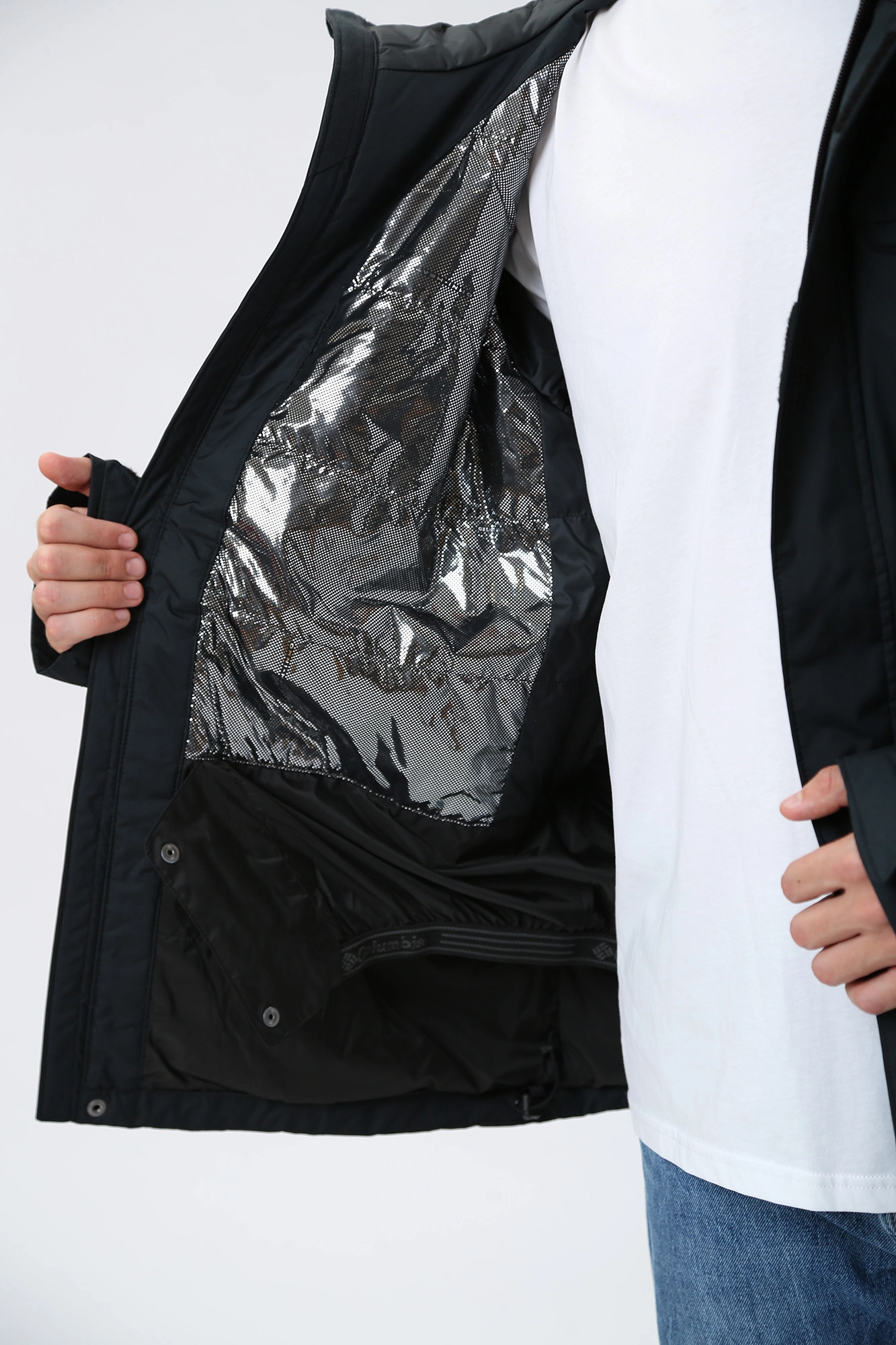 1909951 Куртка горнолыжная Valley Point™ Jacket Columbia Черный