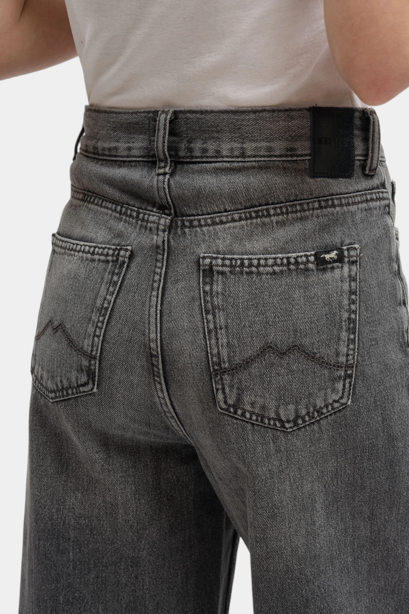 1017609-4000 джинсы mustang 