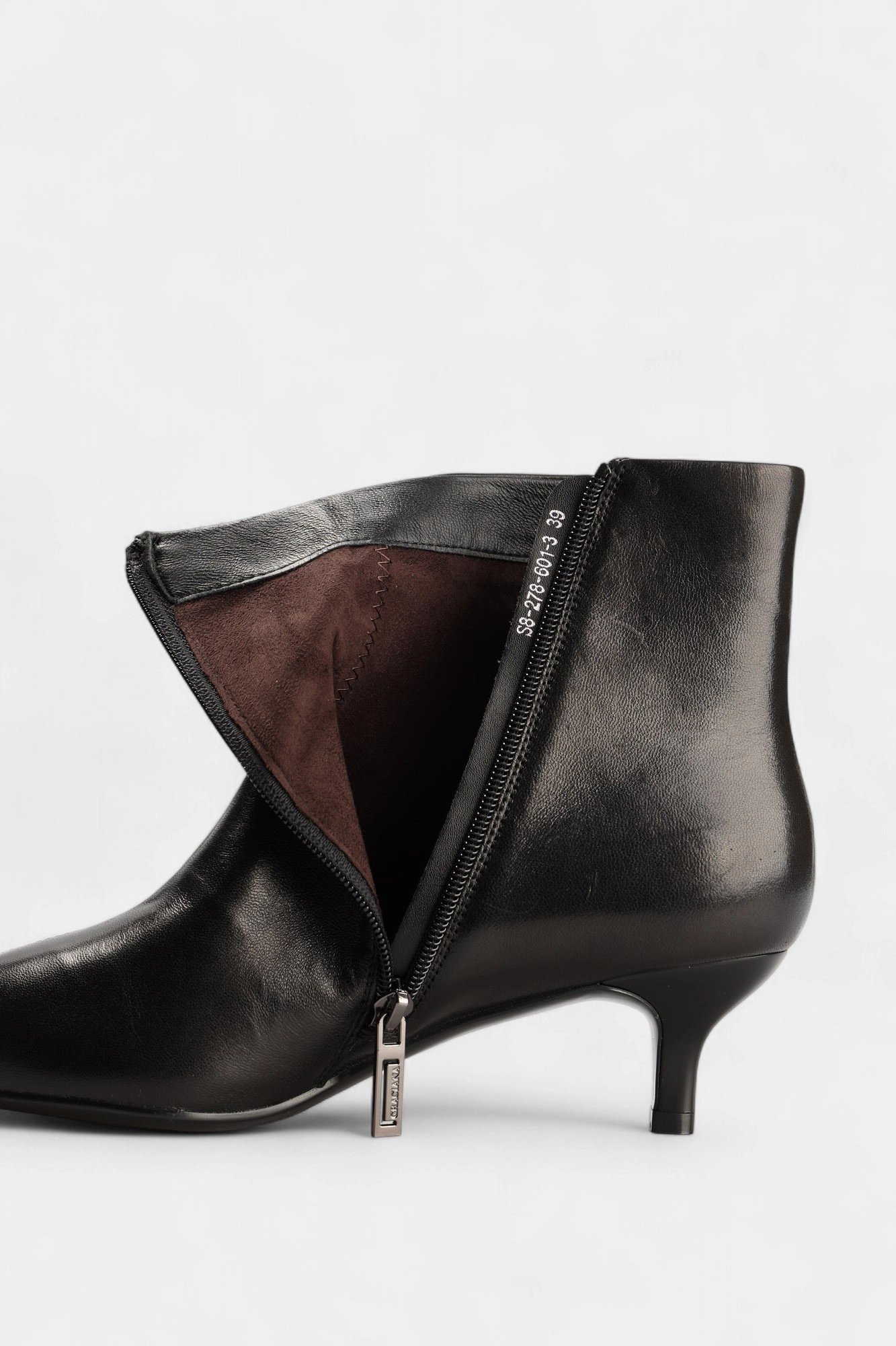 S8-278-601 Ботильоны Graciana Черный