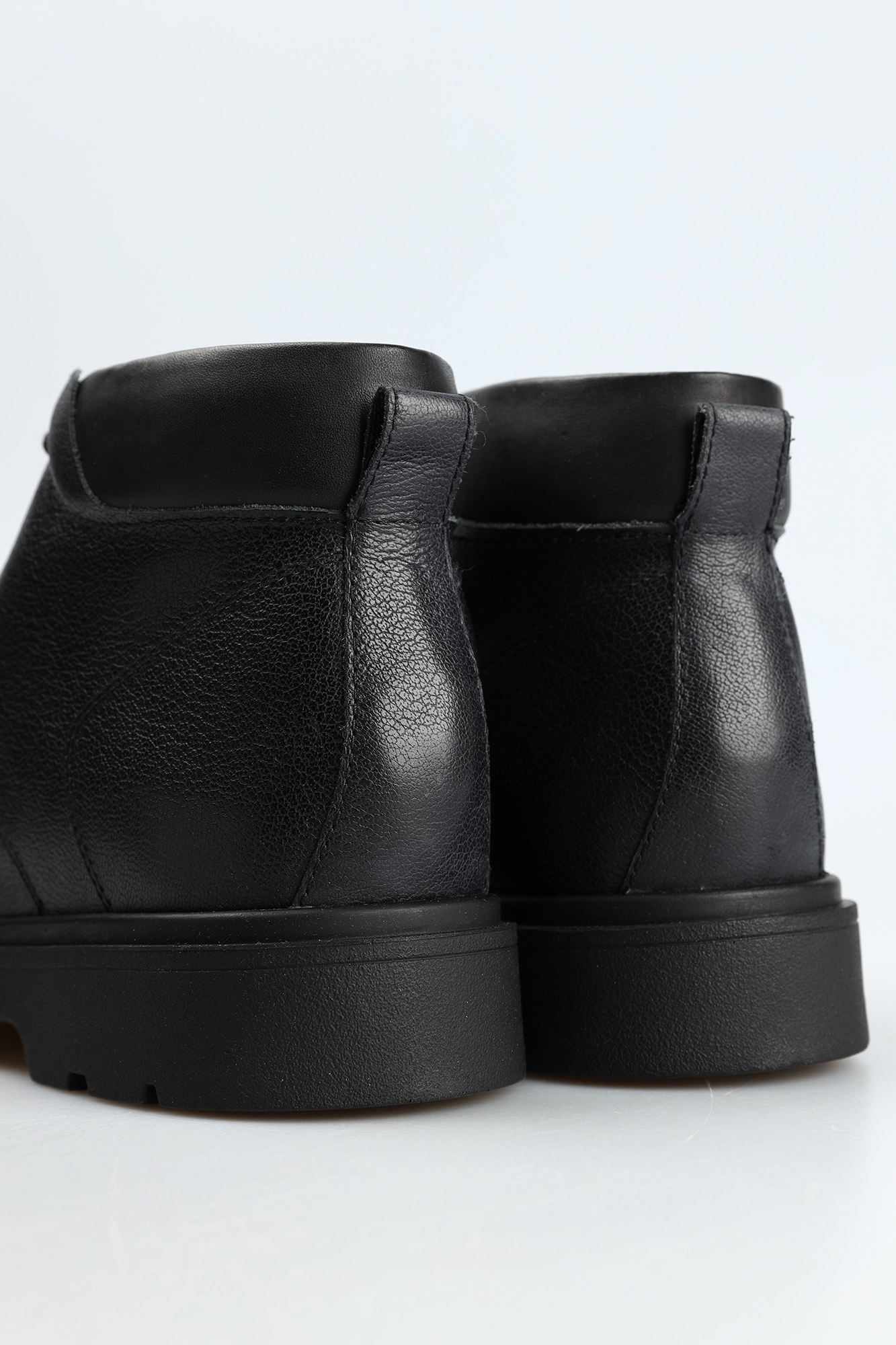 U26D1A00047C9 Ботинки Geox Черный