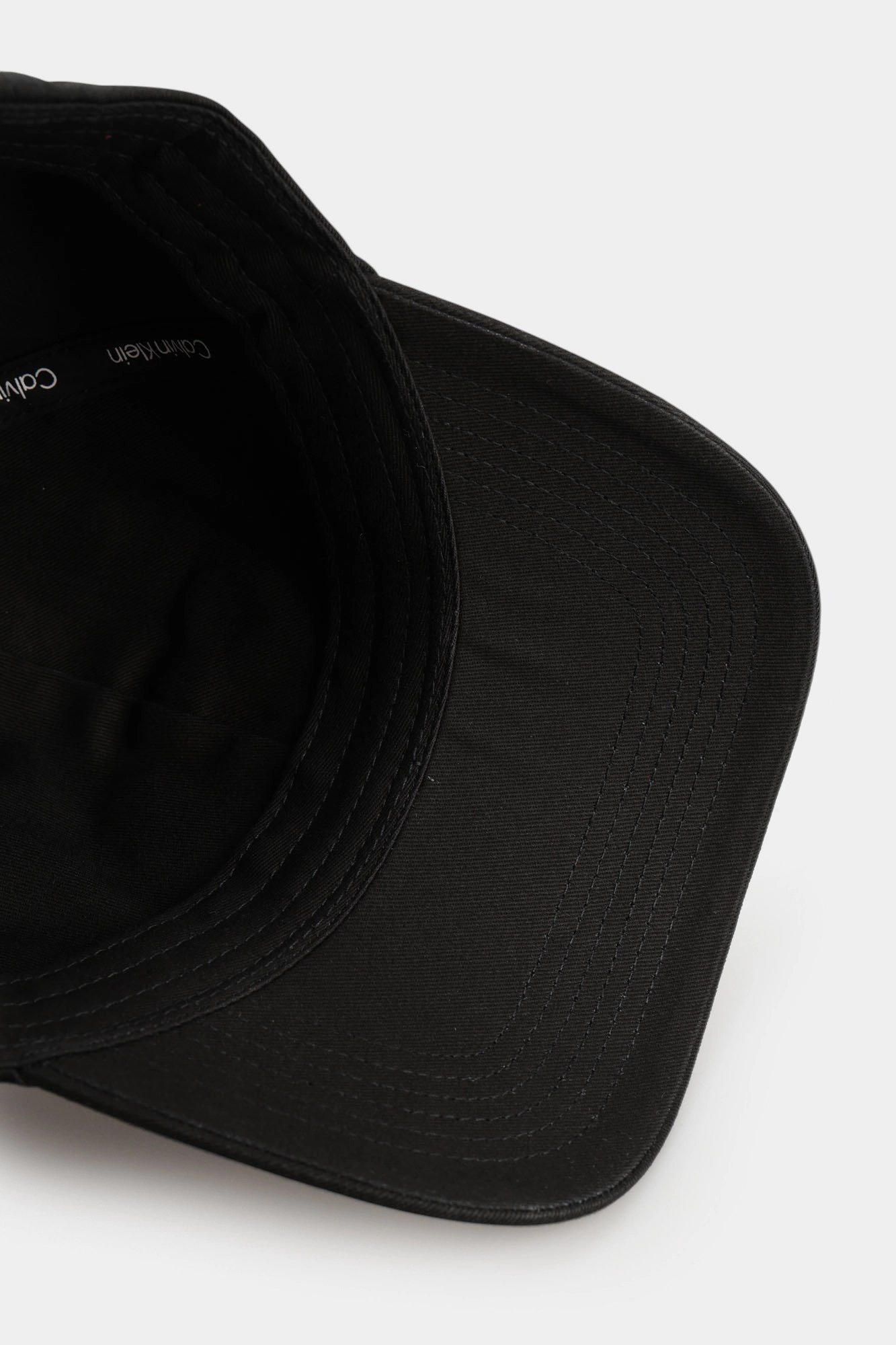 LV04F5032G Кепка Calvin Klein Jeans Черный