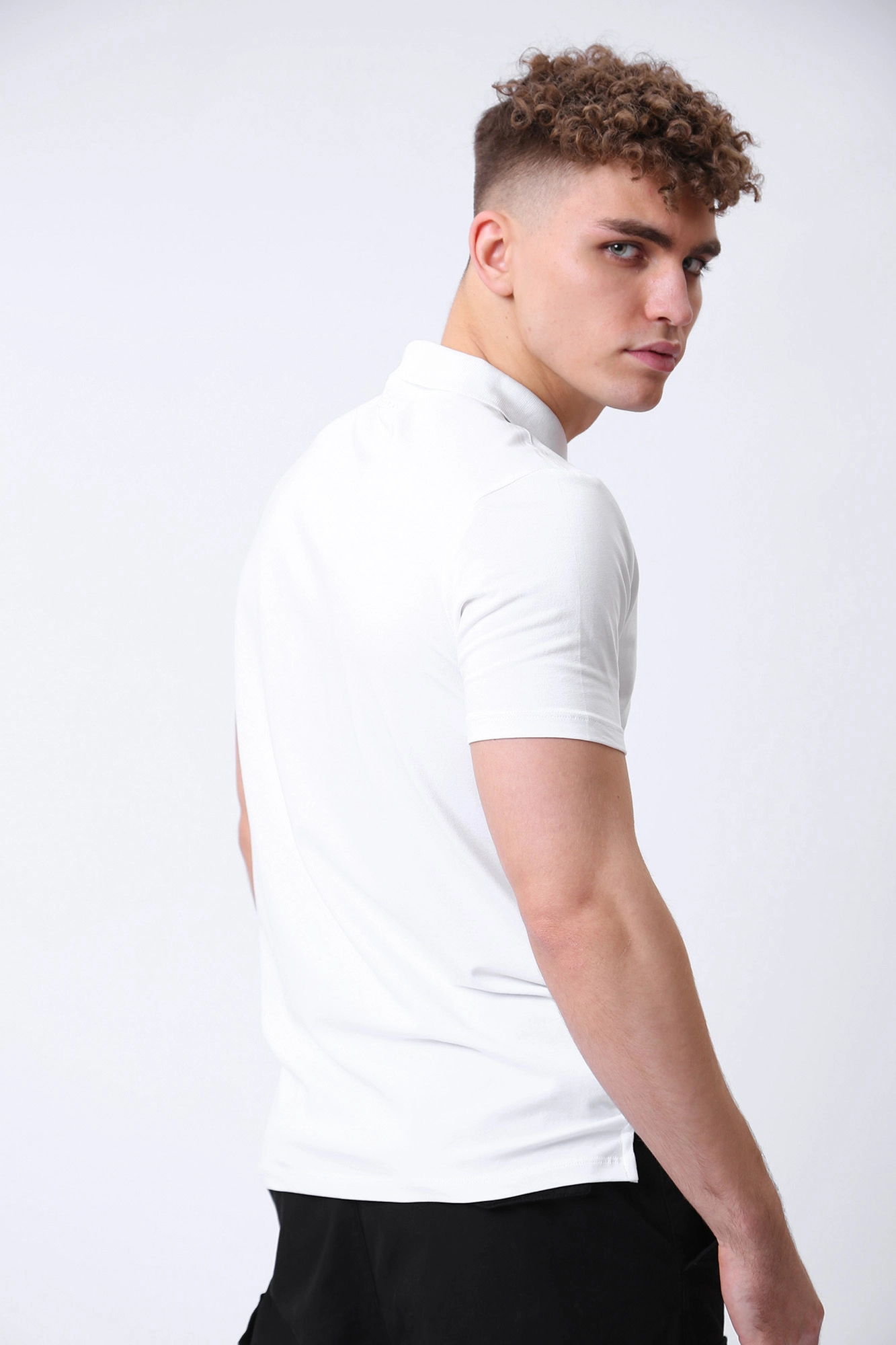 531221_745082 Поло  Karl Lagerfeld Белый