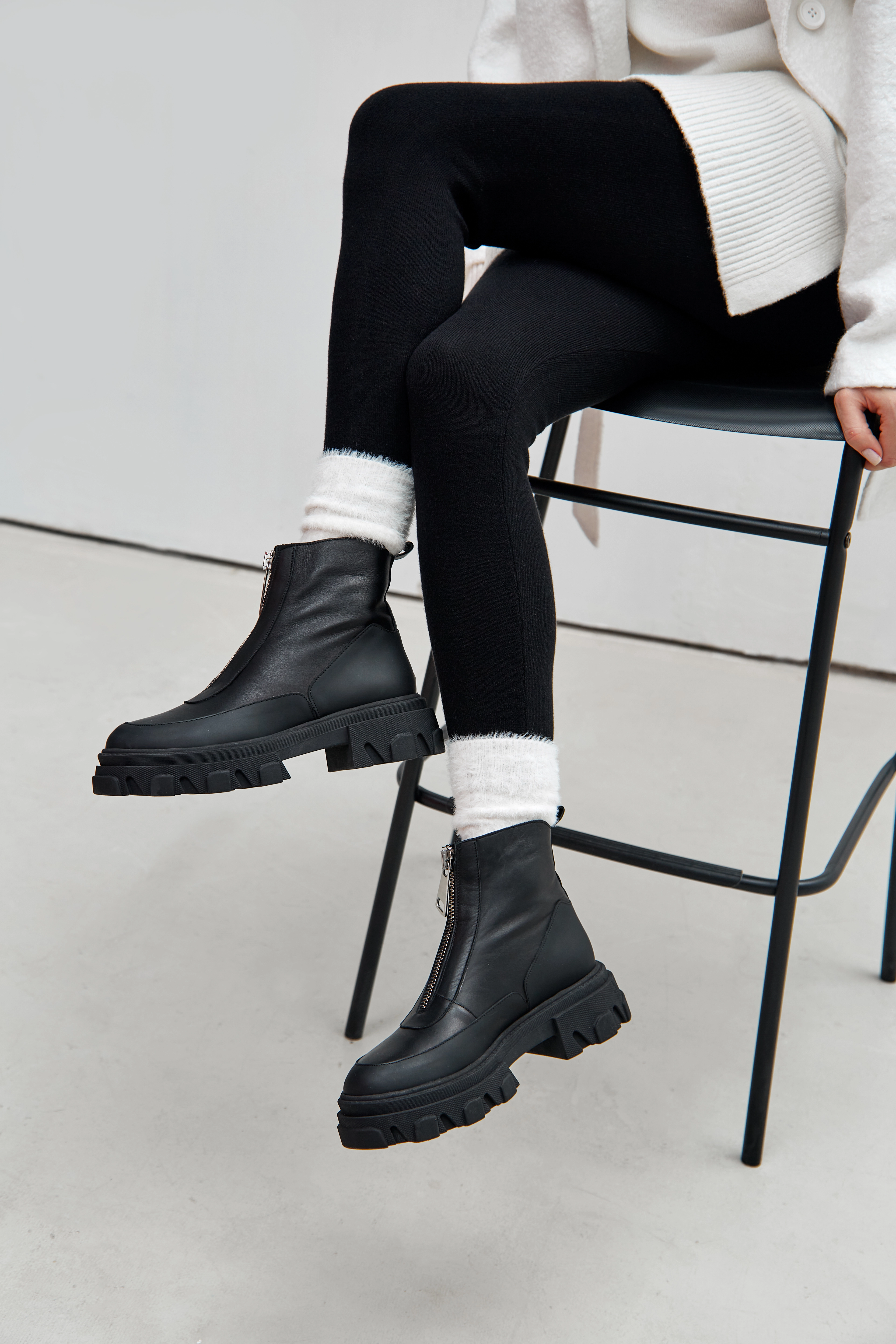 16-69B11 Ботинки Marc Cony Черный