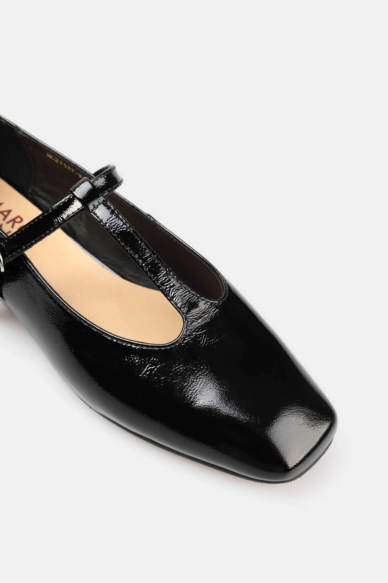 MC21137 Туфли Marc Cony Черный