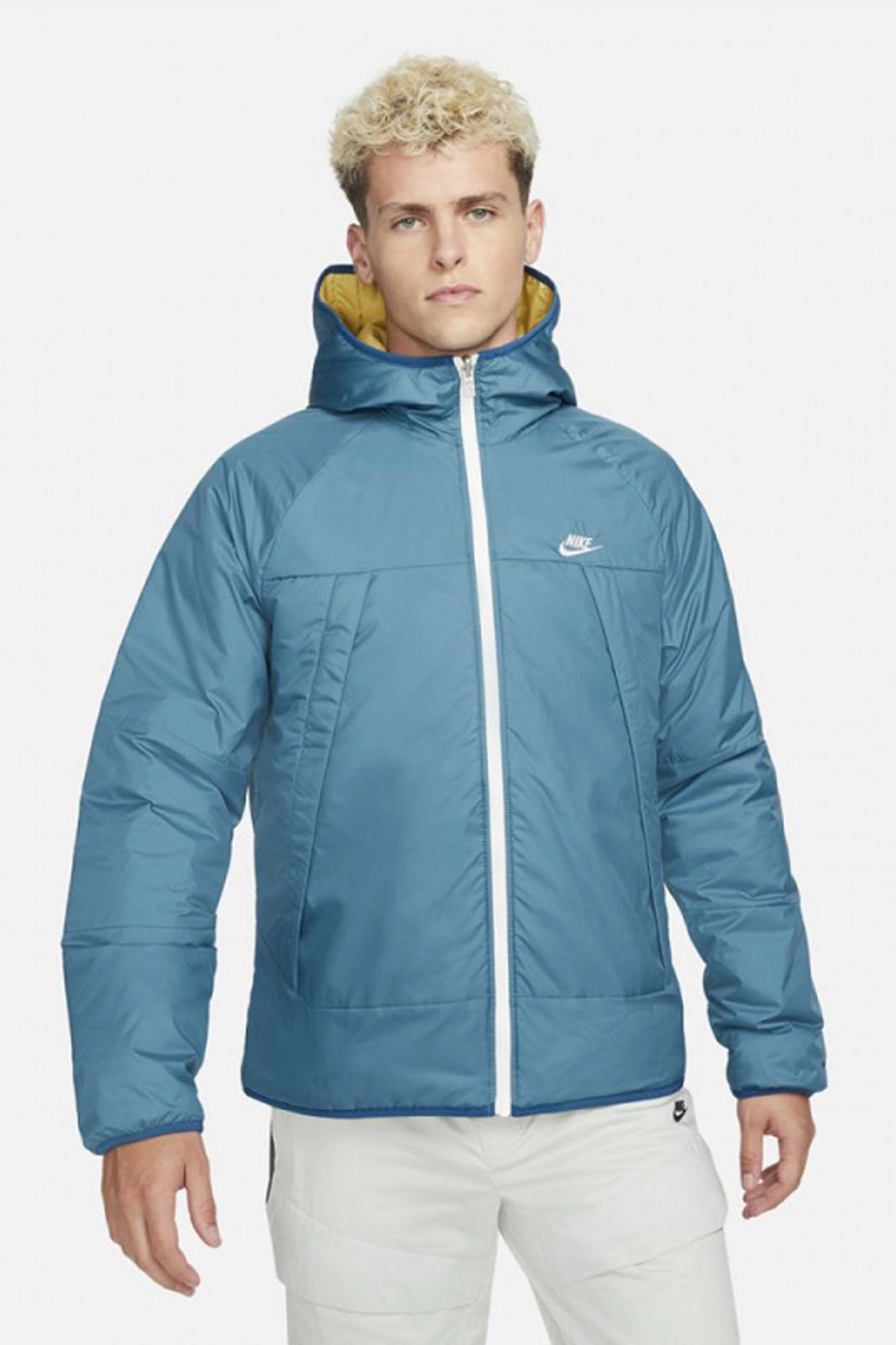  Куртка Nike 