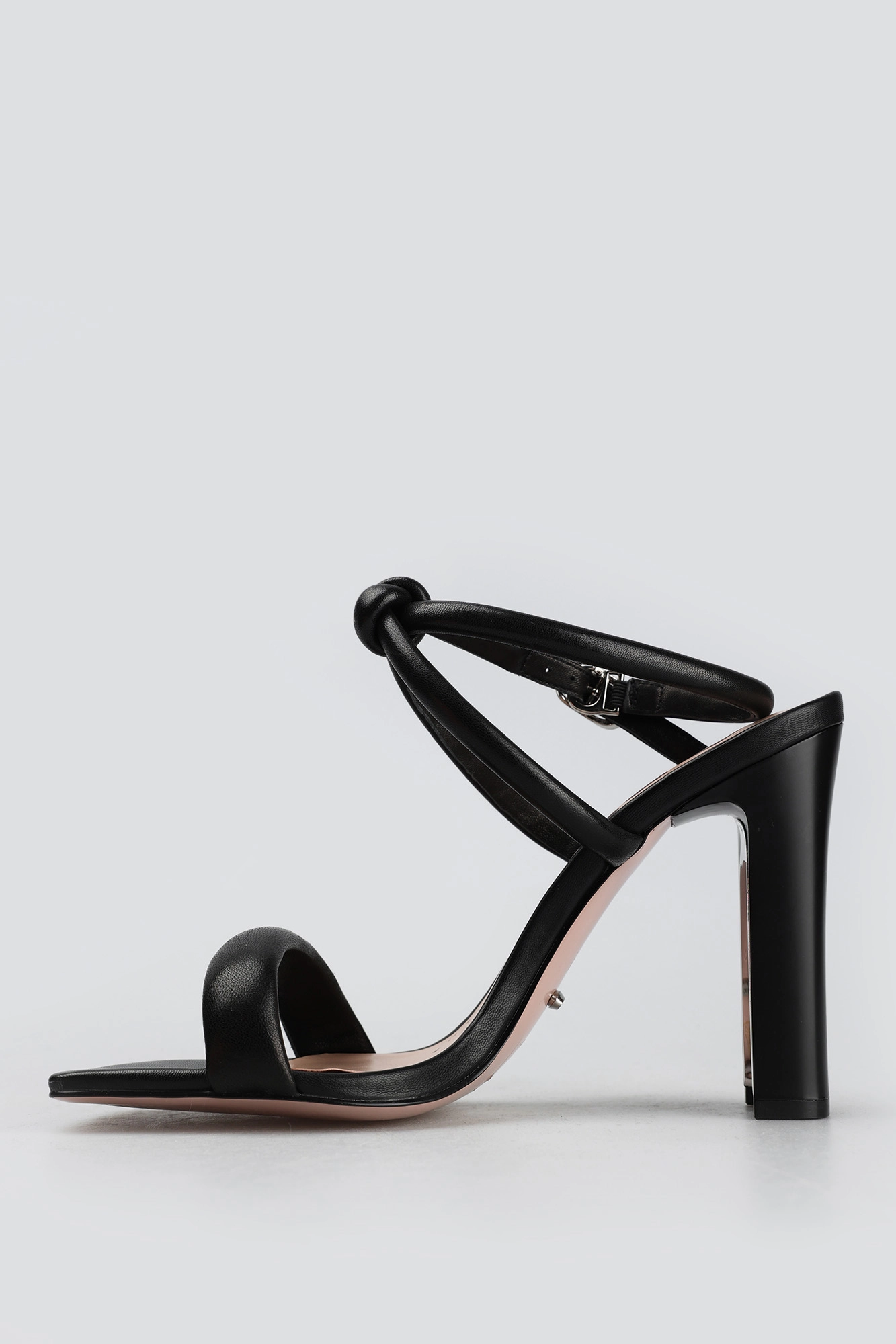 8132-10 Босоножки Graciana Черный