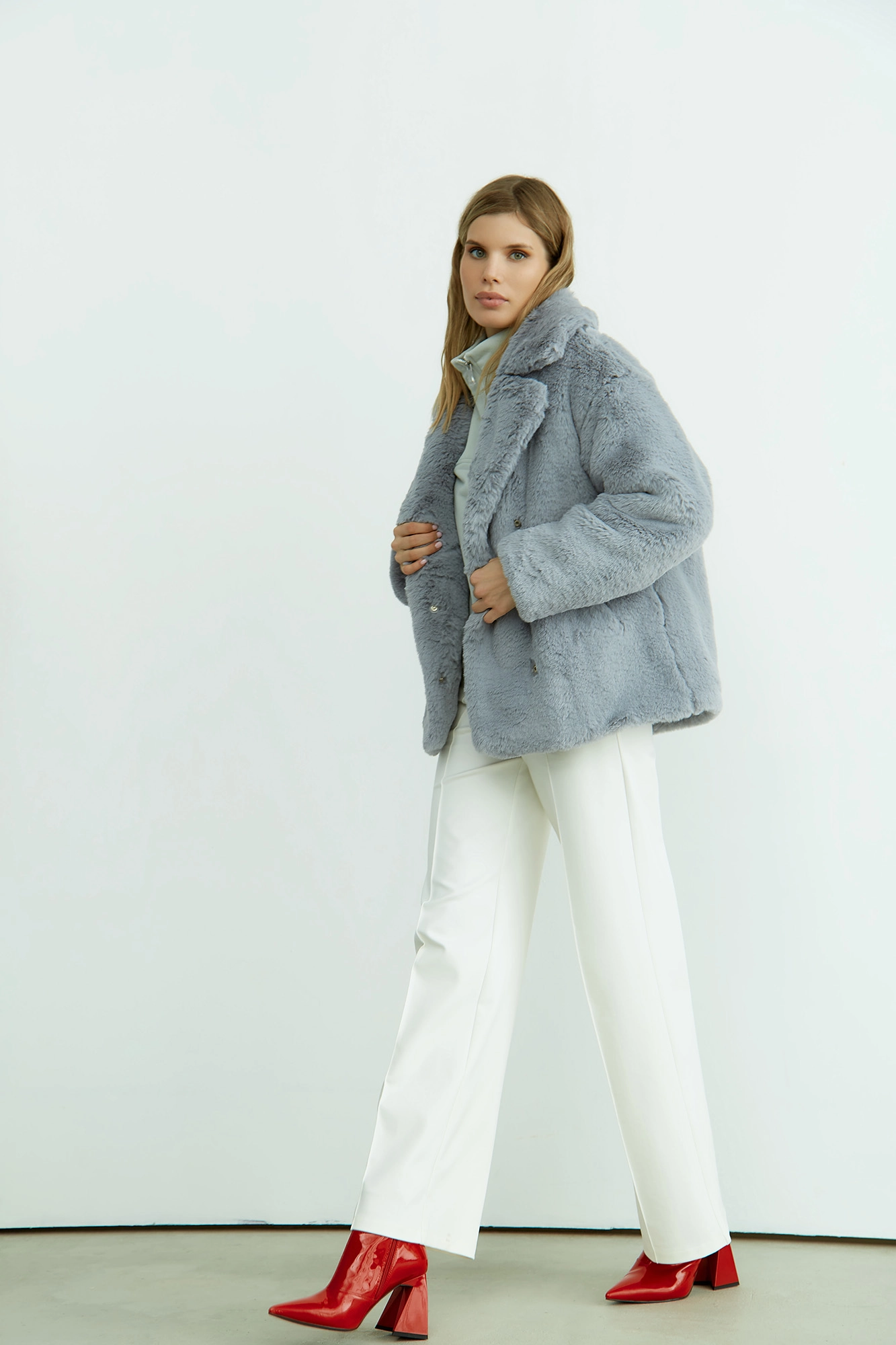 W-232-ZM-1131НЕ шуба the hills 