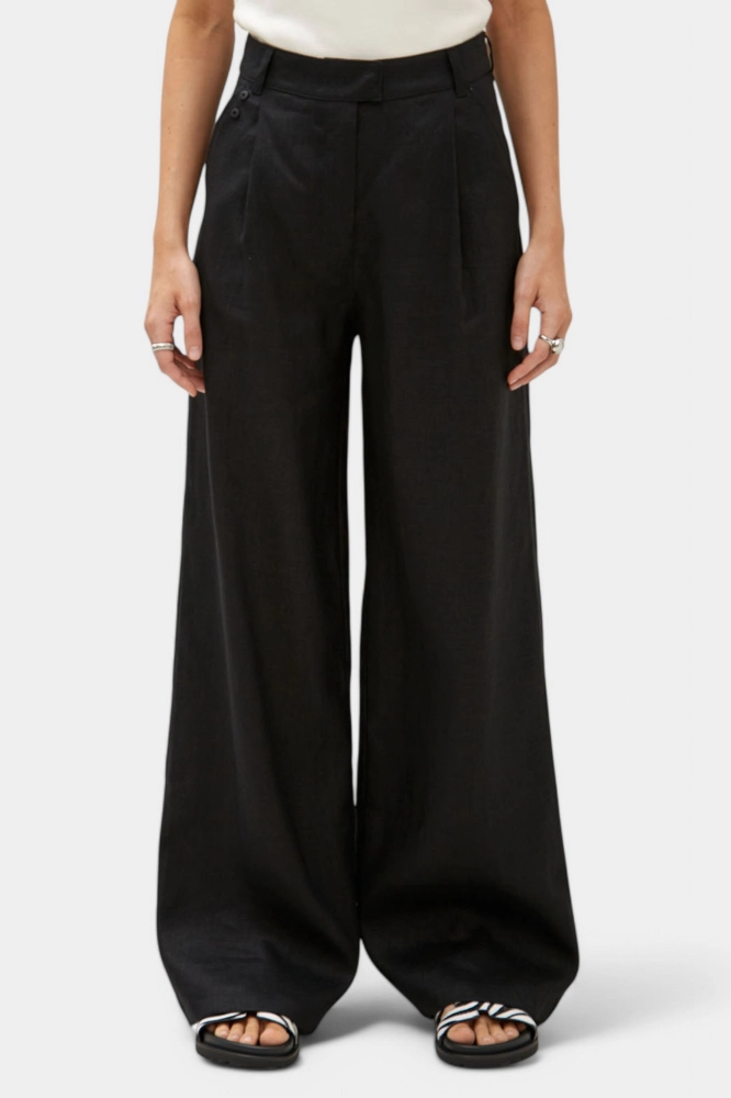 Жилет The Hills Вискоза Черный