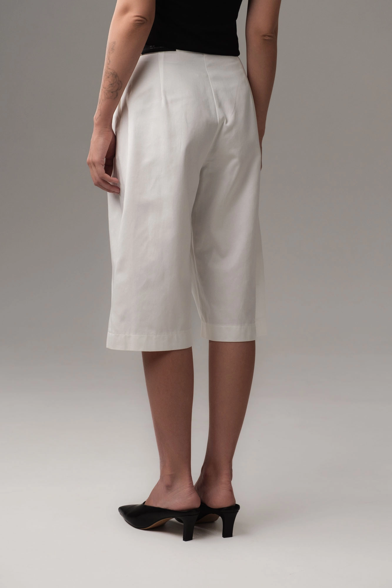 W-251-TH-56-0096 шорты the hills 