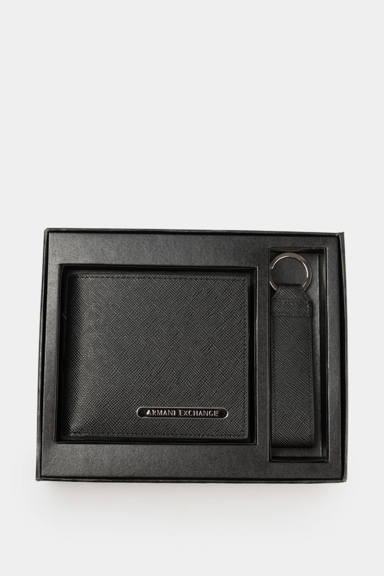 XM001275_AF12702 Набор с бумажником Armani Exchange Черный