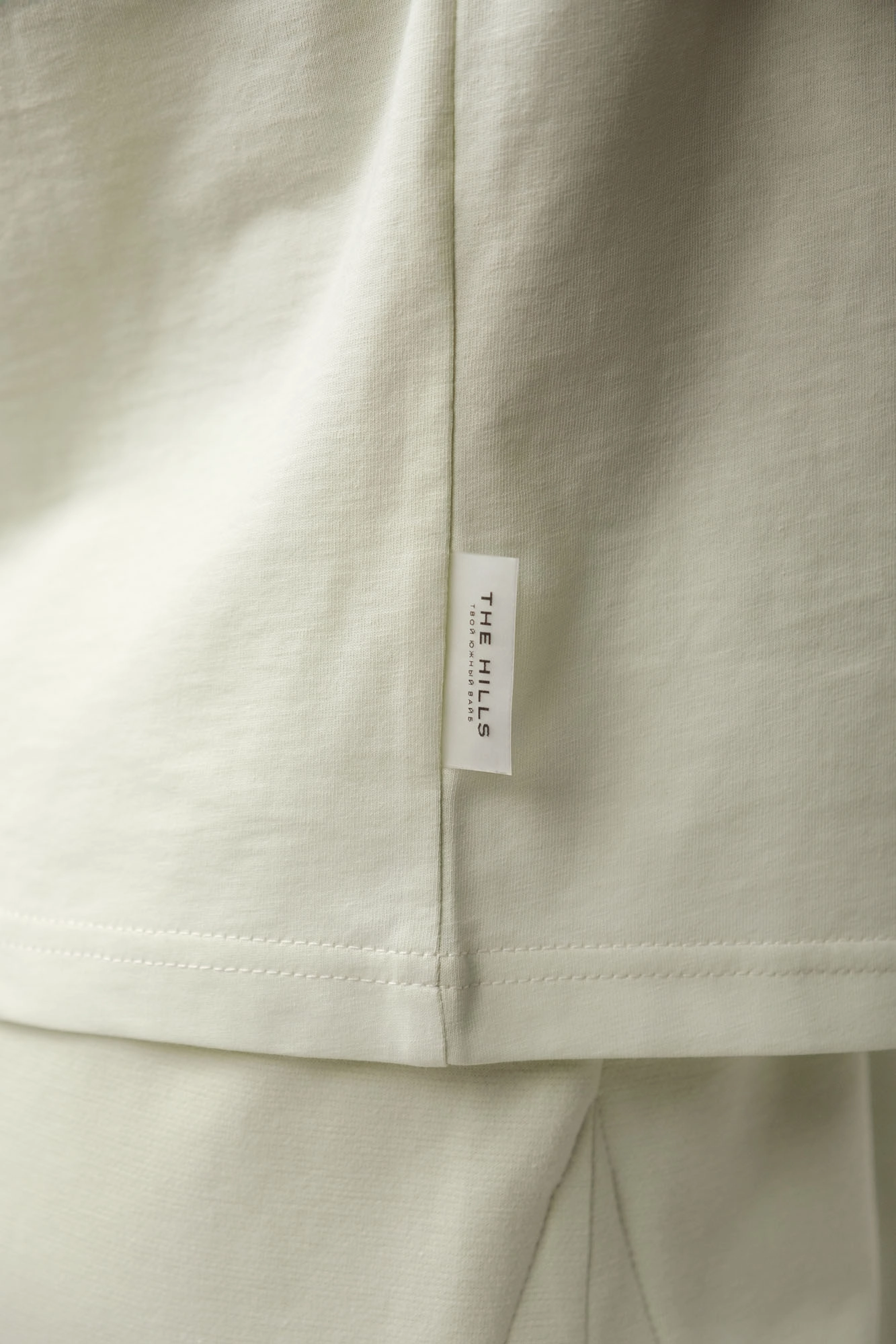 W-251-THT-22-0168 футболка the hills 