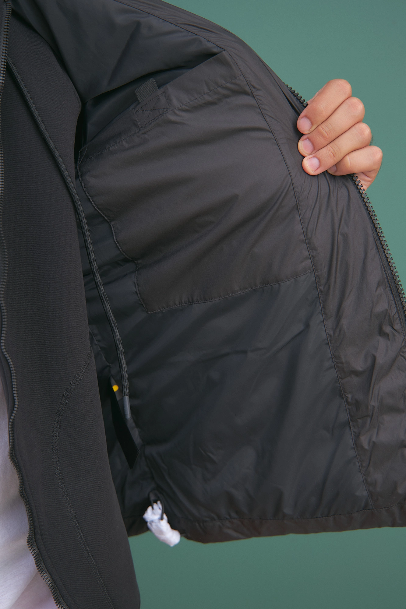 M-232-B-5022701 Куртка The Hills Черный