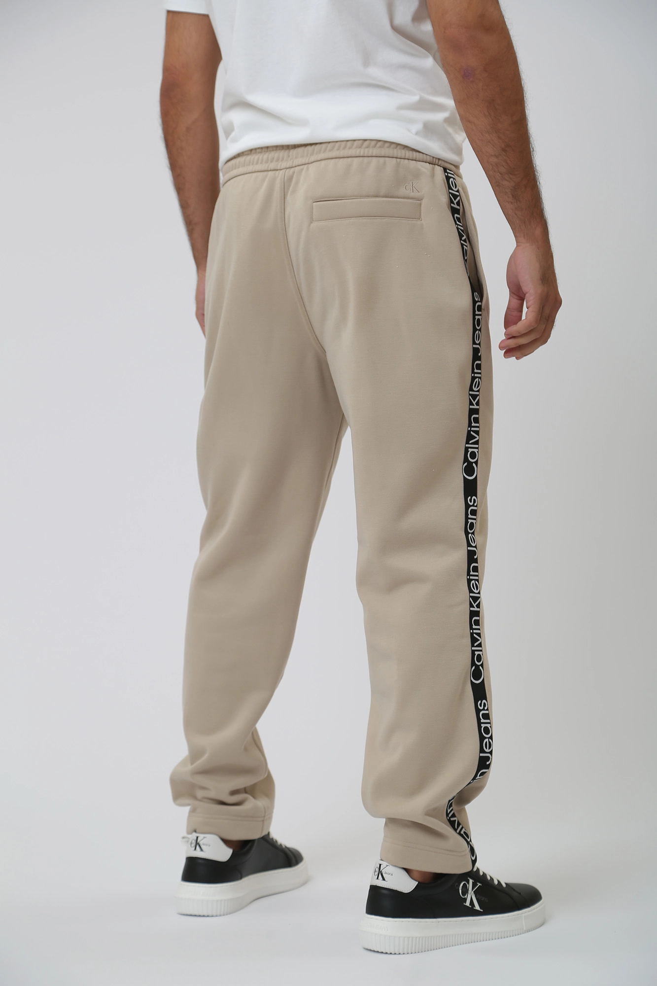 J30J324376 Брюки спортивные Calvin Klein Jeans Серый