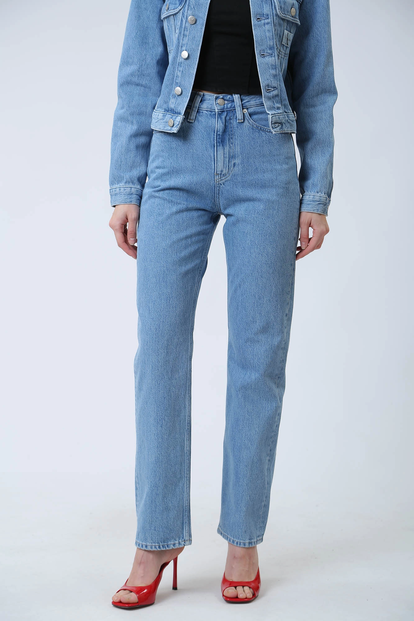 Calvin klein jeans women's price 2025