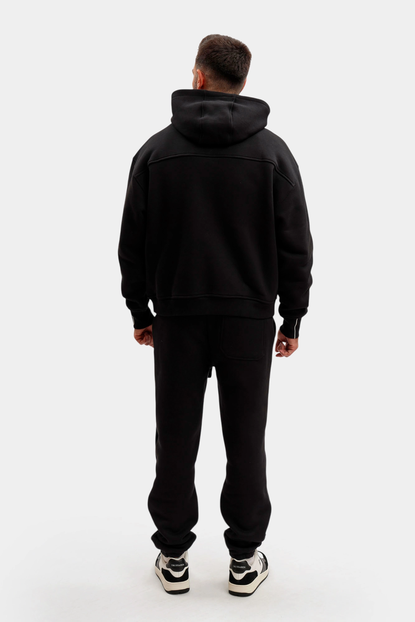G8038000022N-MF505F02-8R0F Джемпер Trussardi Черный
