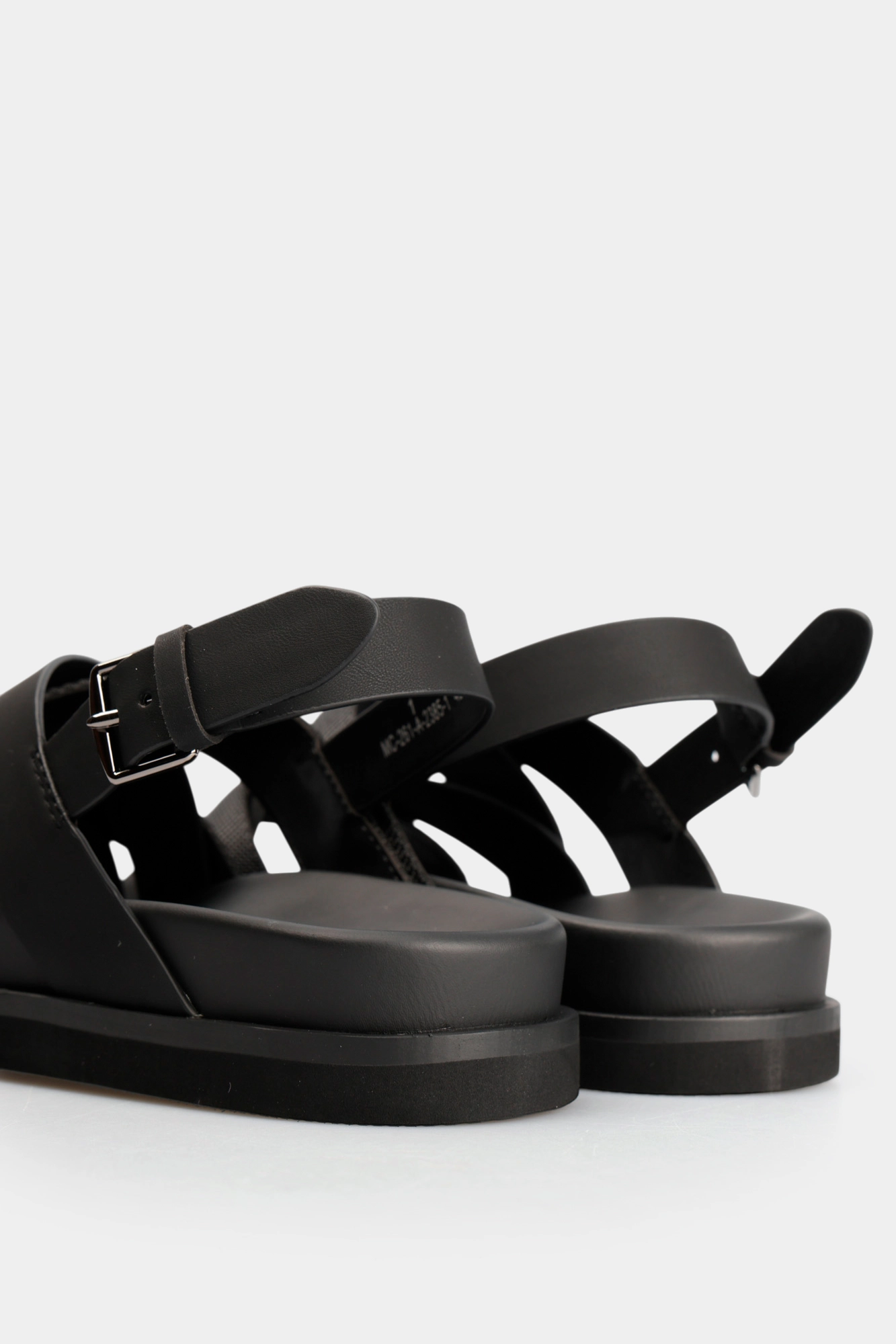 МС-261-1A-2 Сандалии Marc Cony Черный