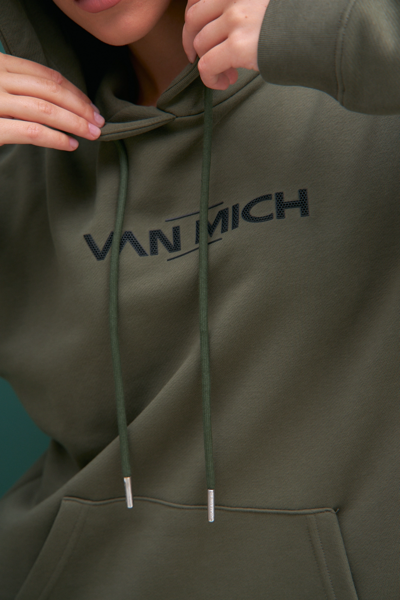 VW-232-20-335 худи van mich 