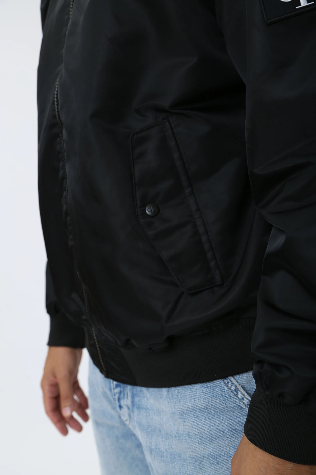 J30J325110 Бомбер Calvin Klein Jeans Черный
