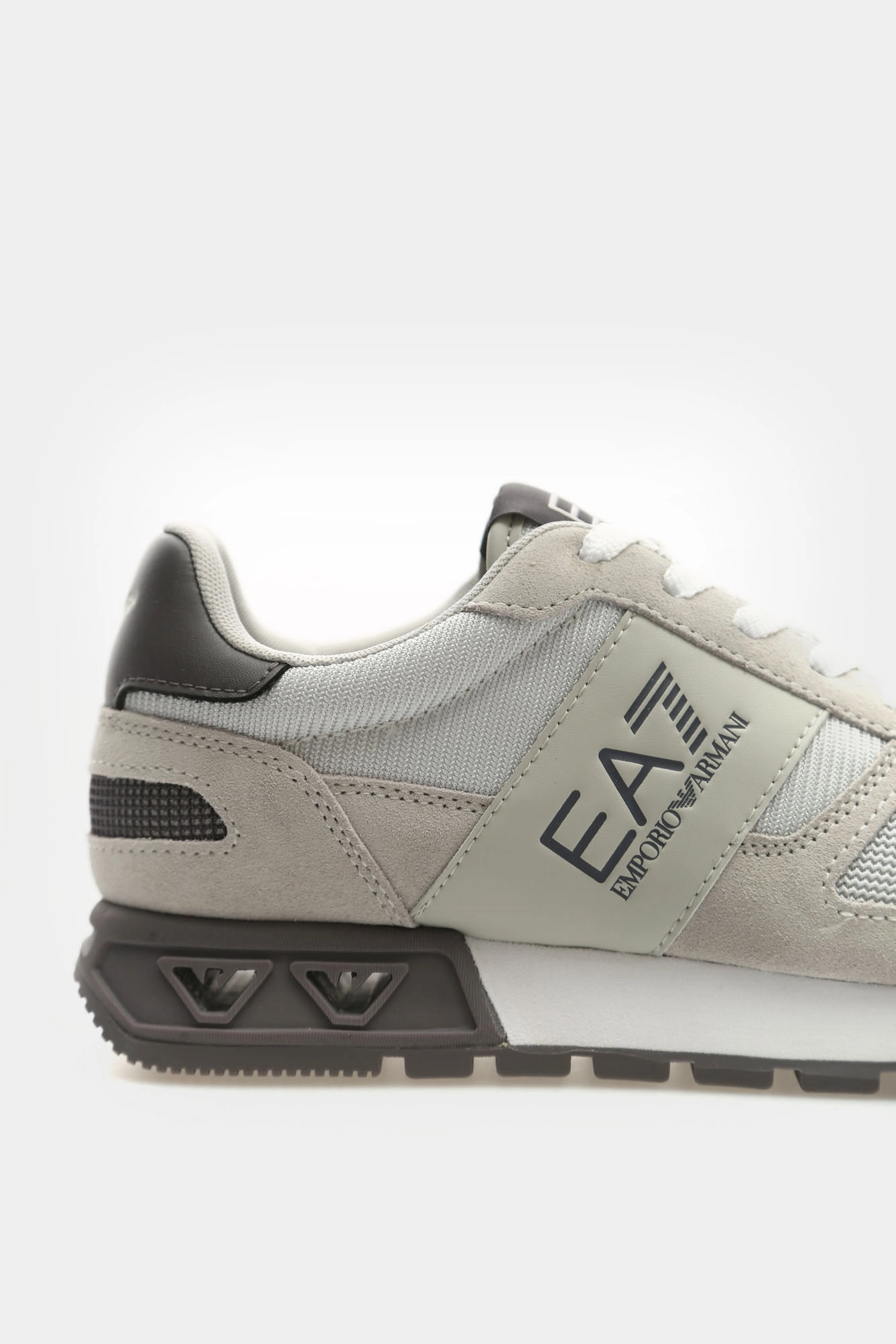 X8X151_XK354_T993 Кроссовки EA7 Белый