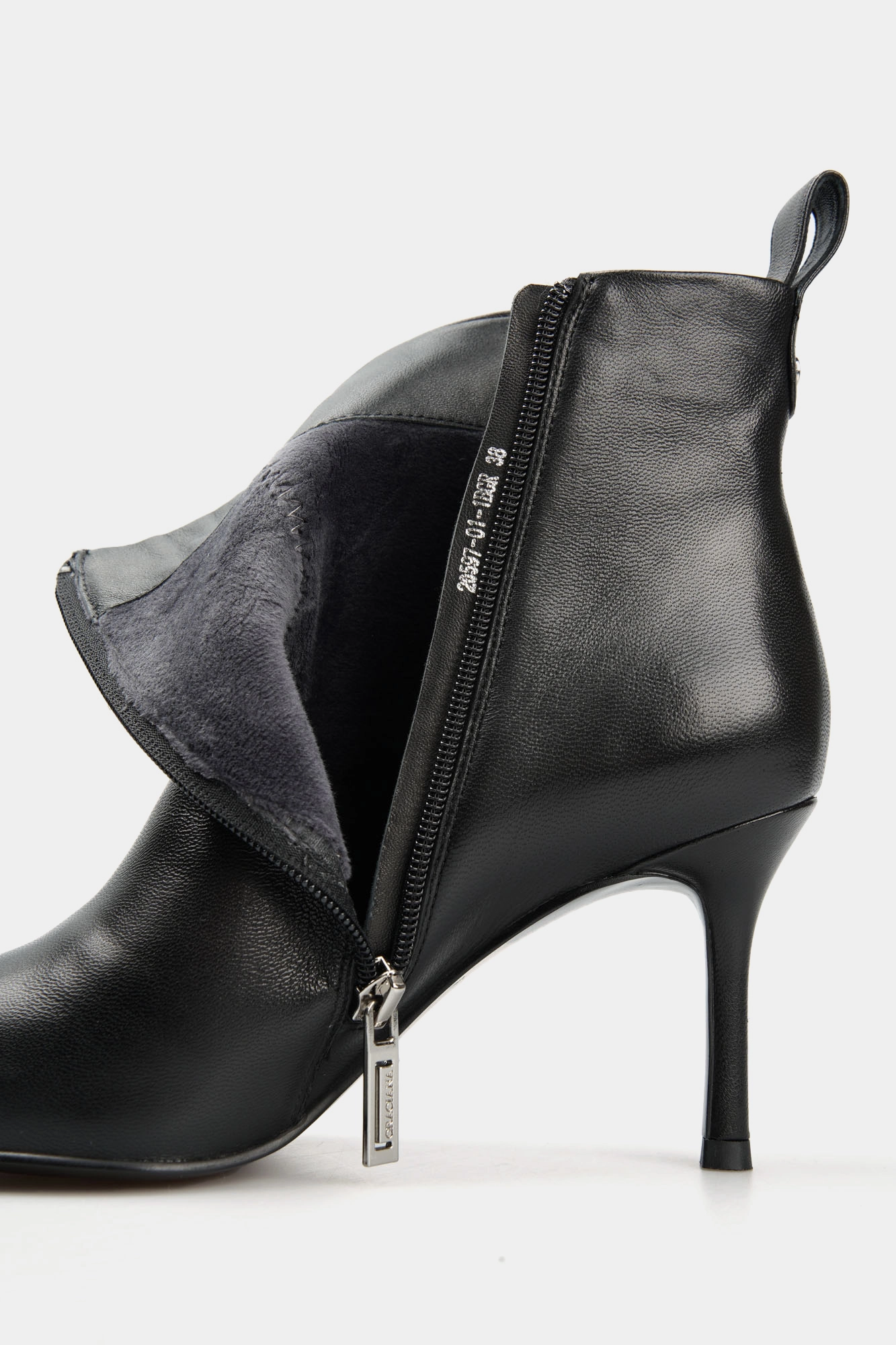 20597-01 Ботинки Graciana Черный