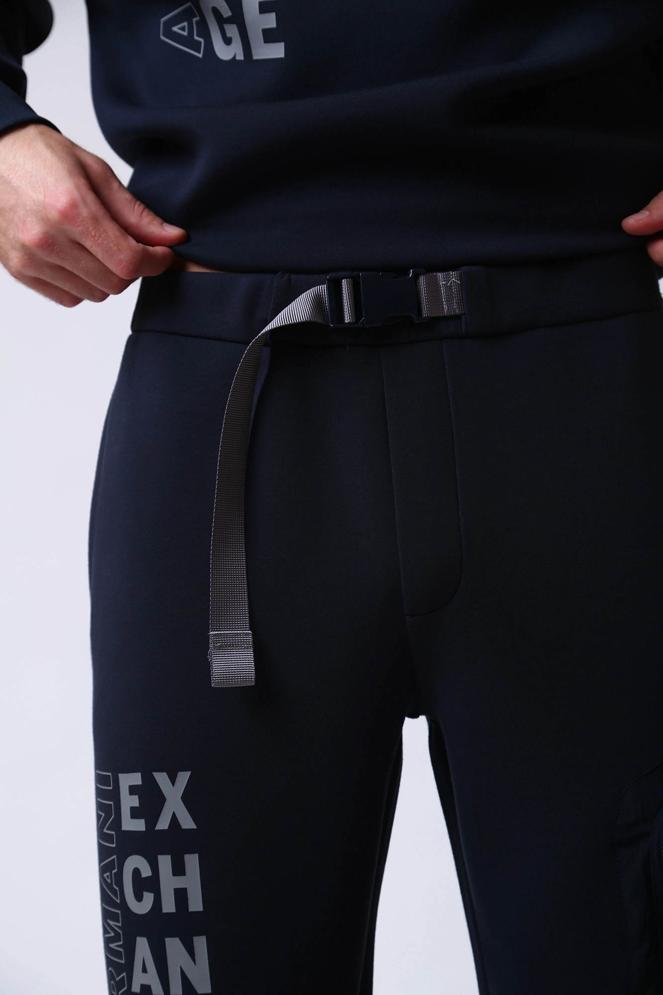 6LZPHW_ZJYBZ Брюки спортивные Armani Exchange Синий