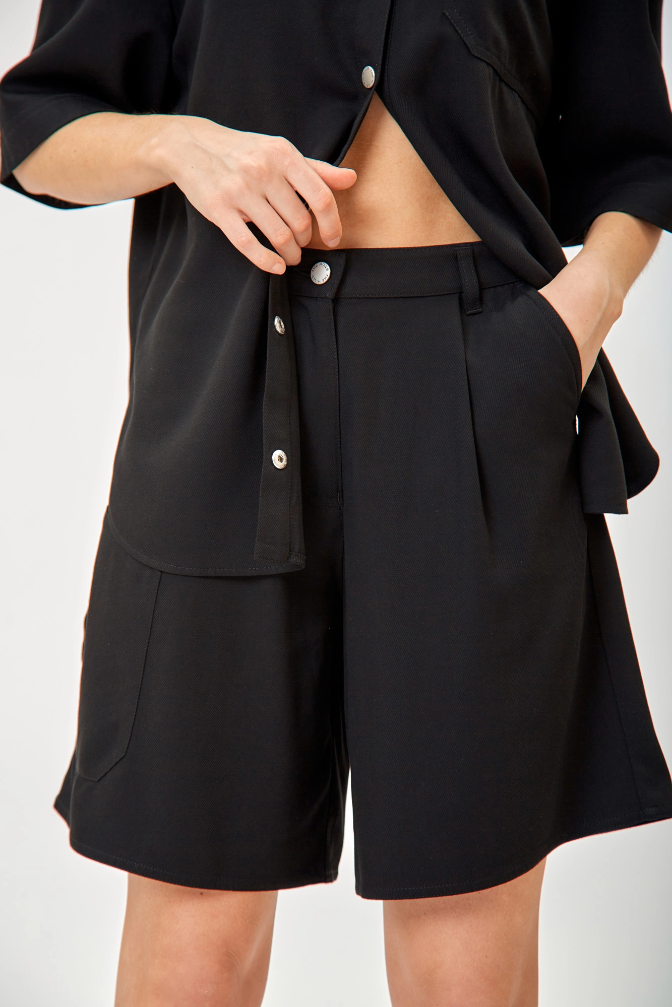 267 шорты the hills 