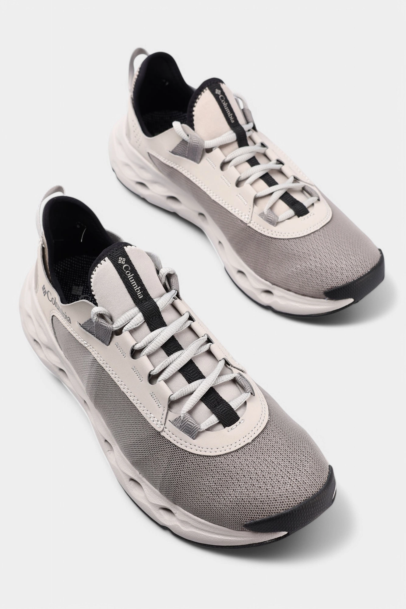 2063431 Кроссовки Columbia Серый