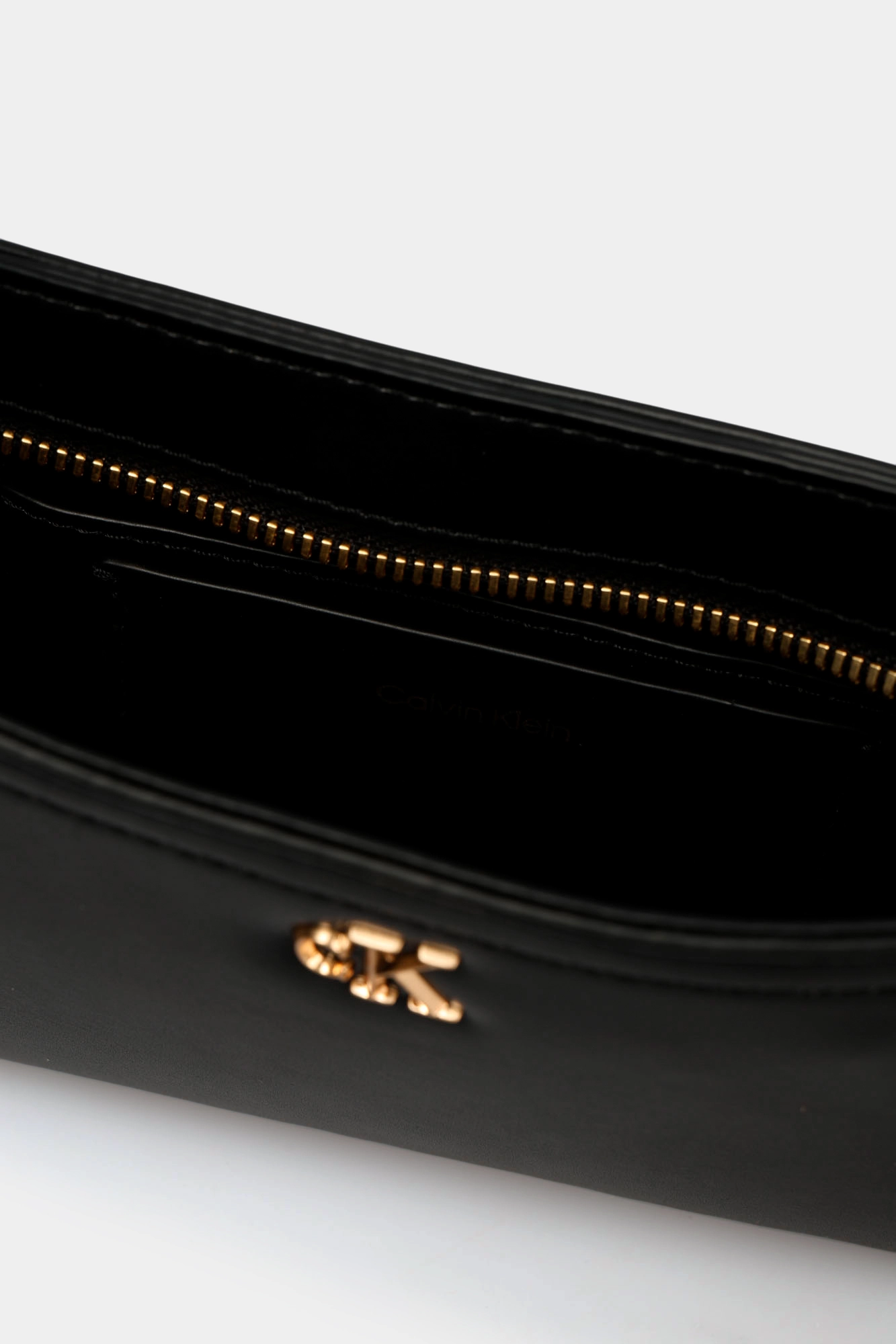 LV04F3170G Сумка Calvin Klein Jeans Черный