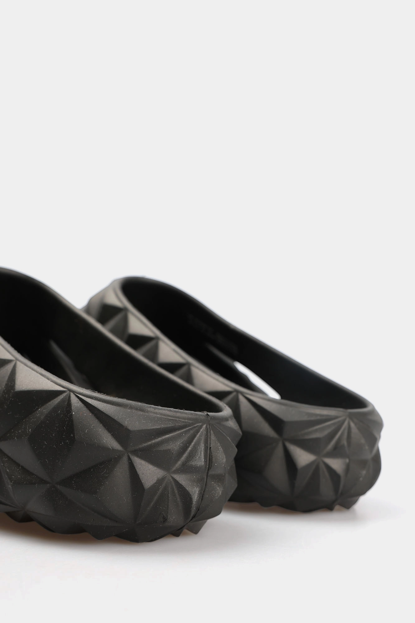 XBR001_XK385 Шлепанцы EA7 Черный