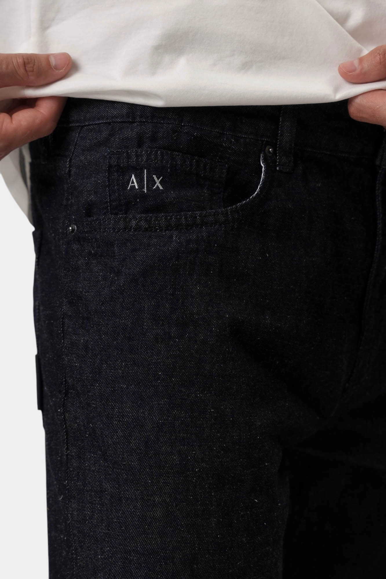 XM000049_AF13077 Брюки джинсовые Armani Exchange 