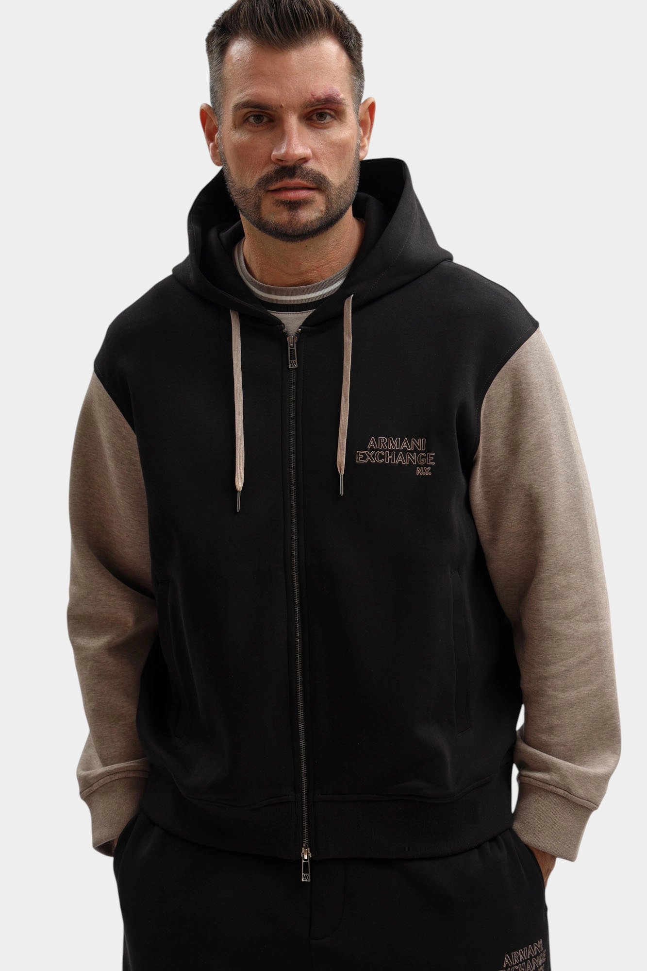 XM001759_AF10818 Толстовка Armani Exchange Черный