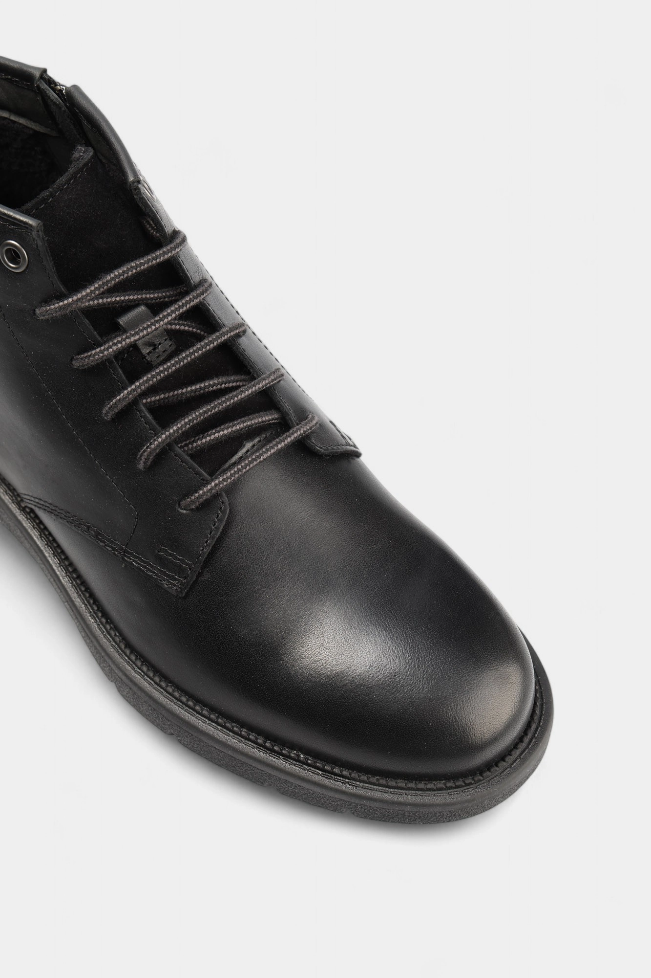 U56M7B000FF Ботинки Geox Черный