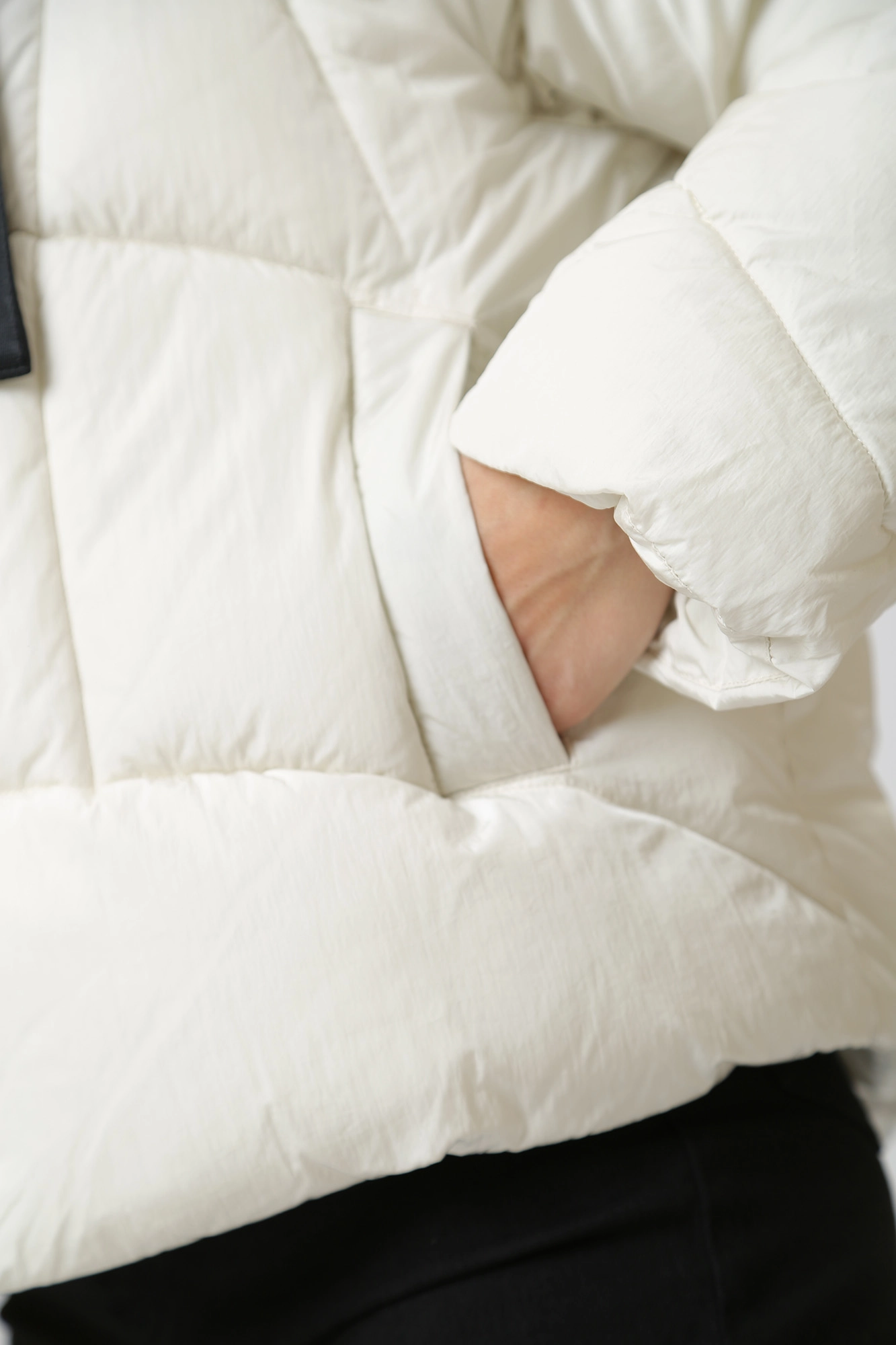 J20J221901 куртка calvin klein jeans 