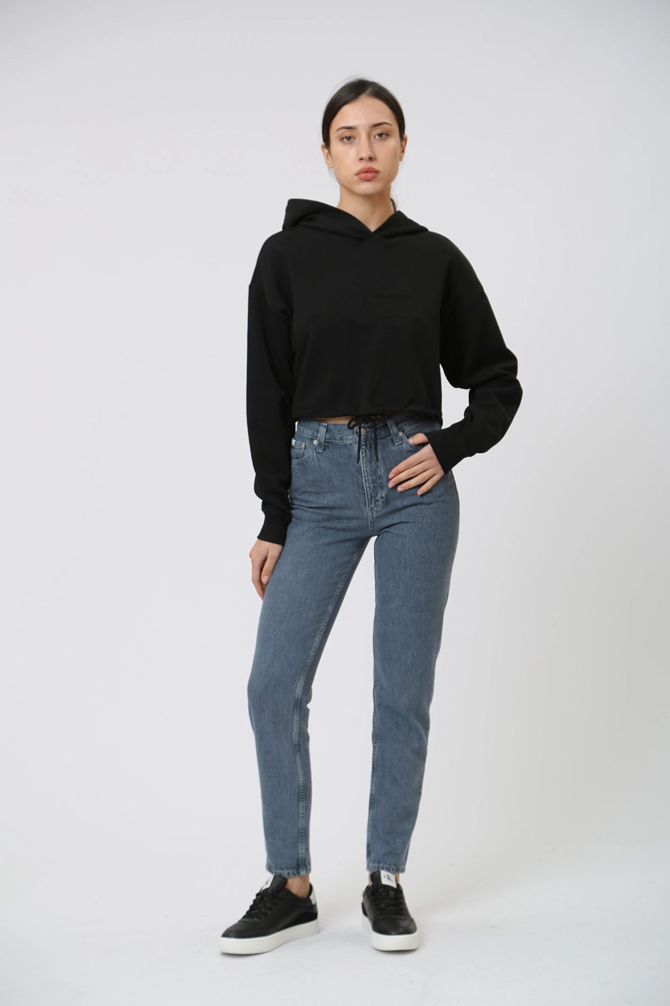 J20J221929 худи calvin klein jeans 