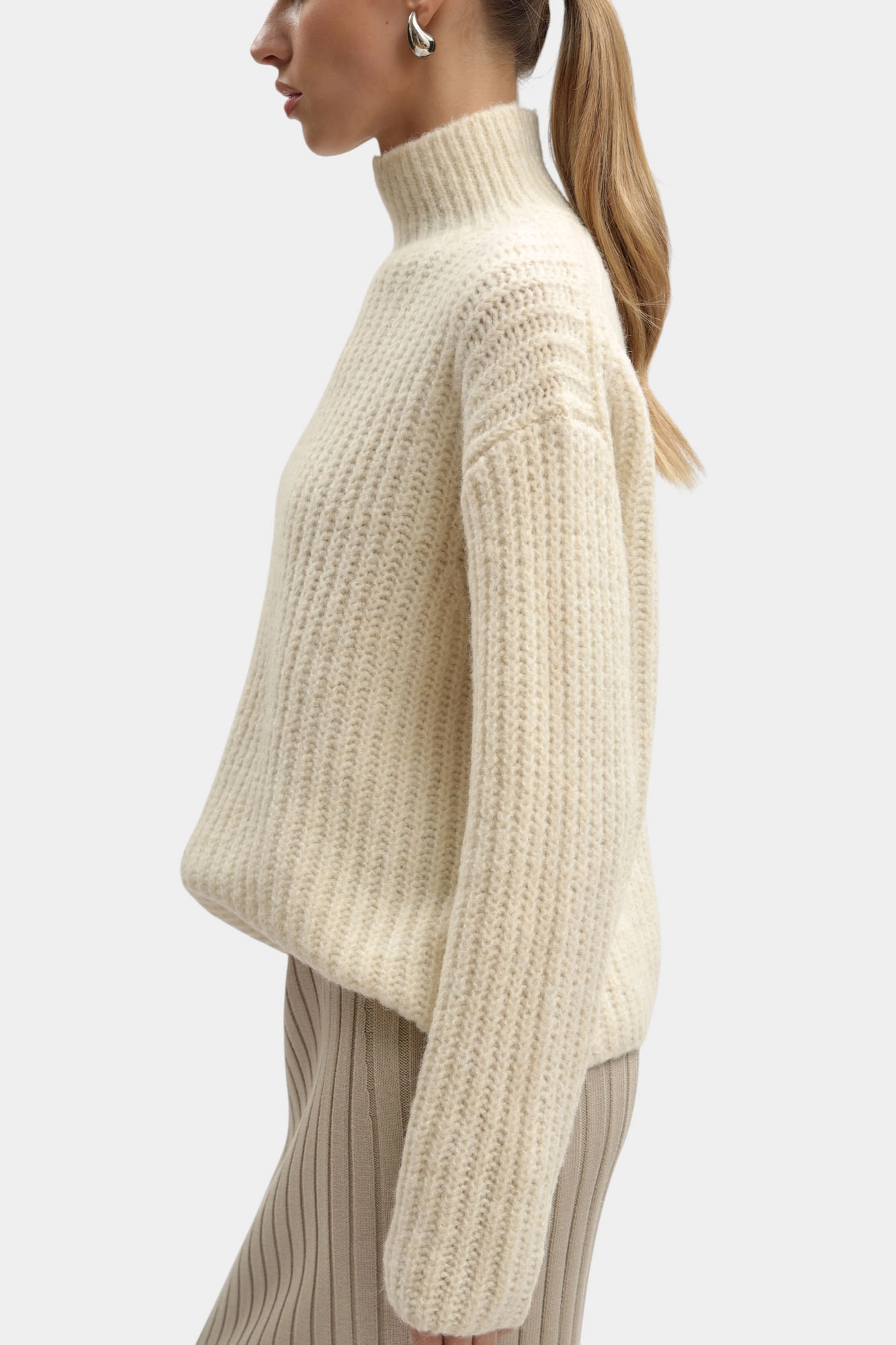 LV044D361G джемпер calvin klein jeans 