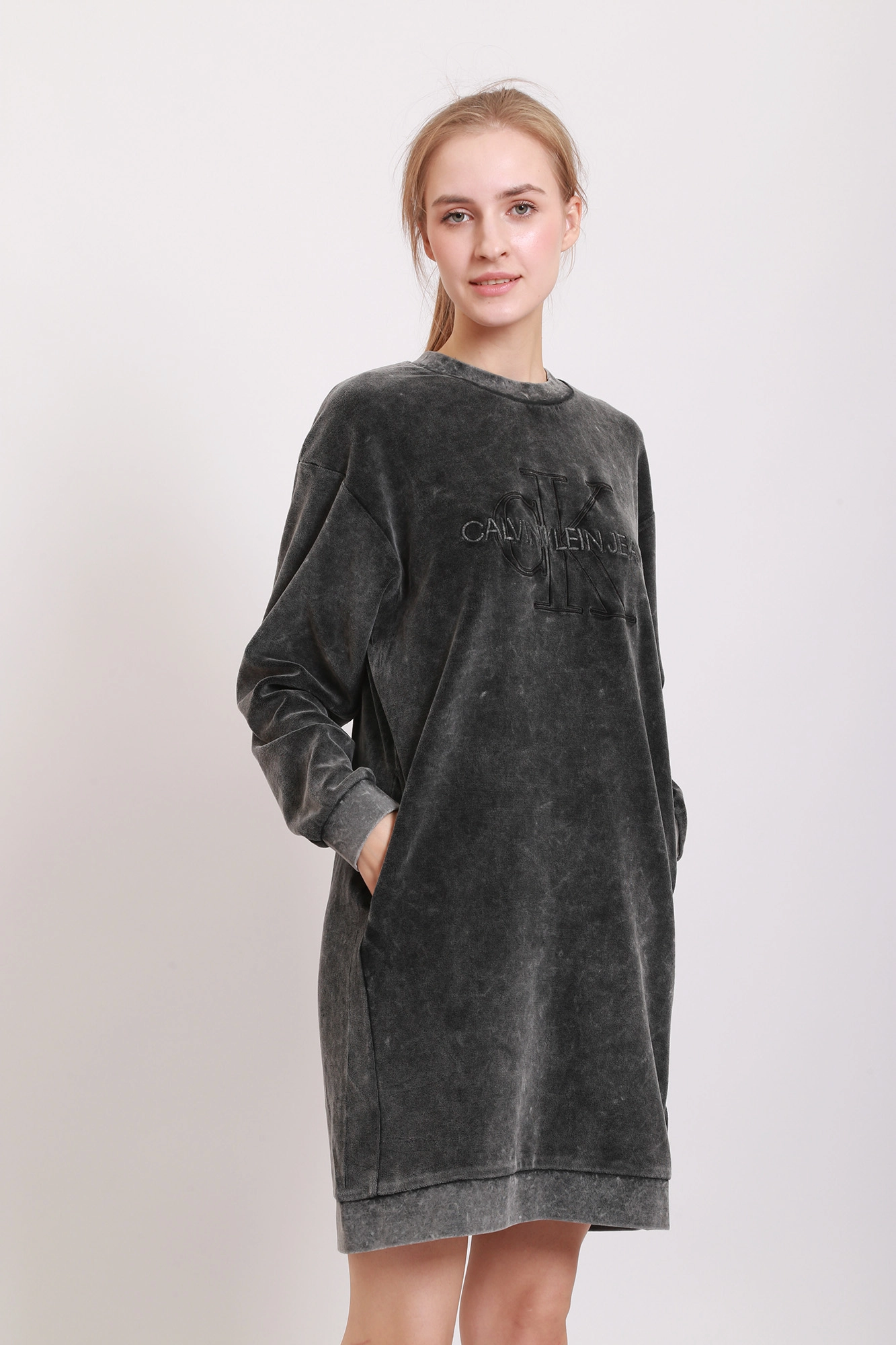 J20J217174 платье calvin klein jeans