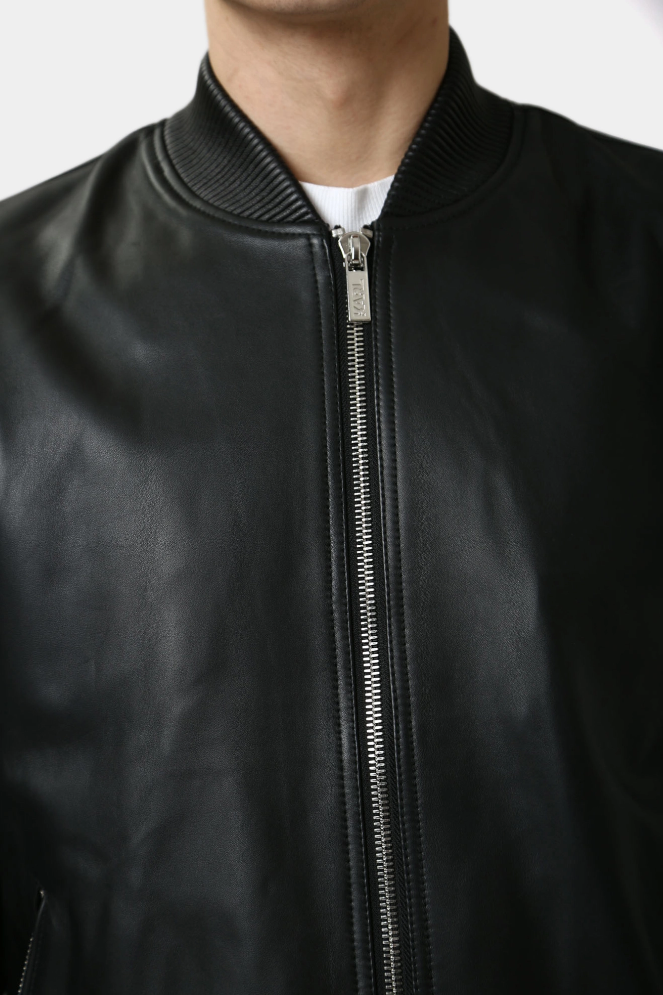 544420_555020 Куртка кожаная Karl Lagerfeld Черный