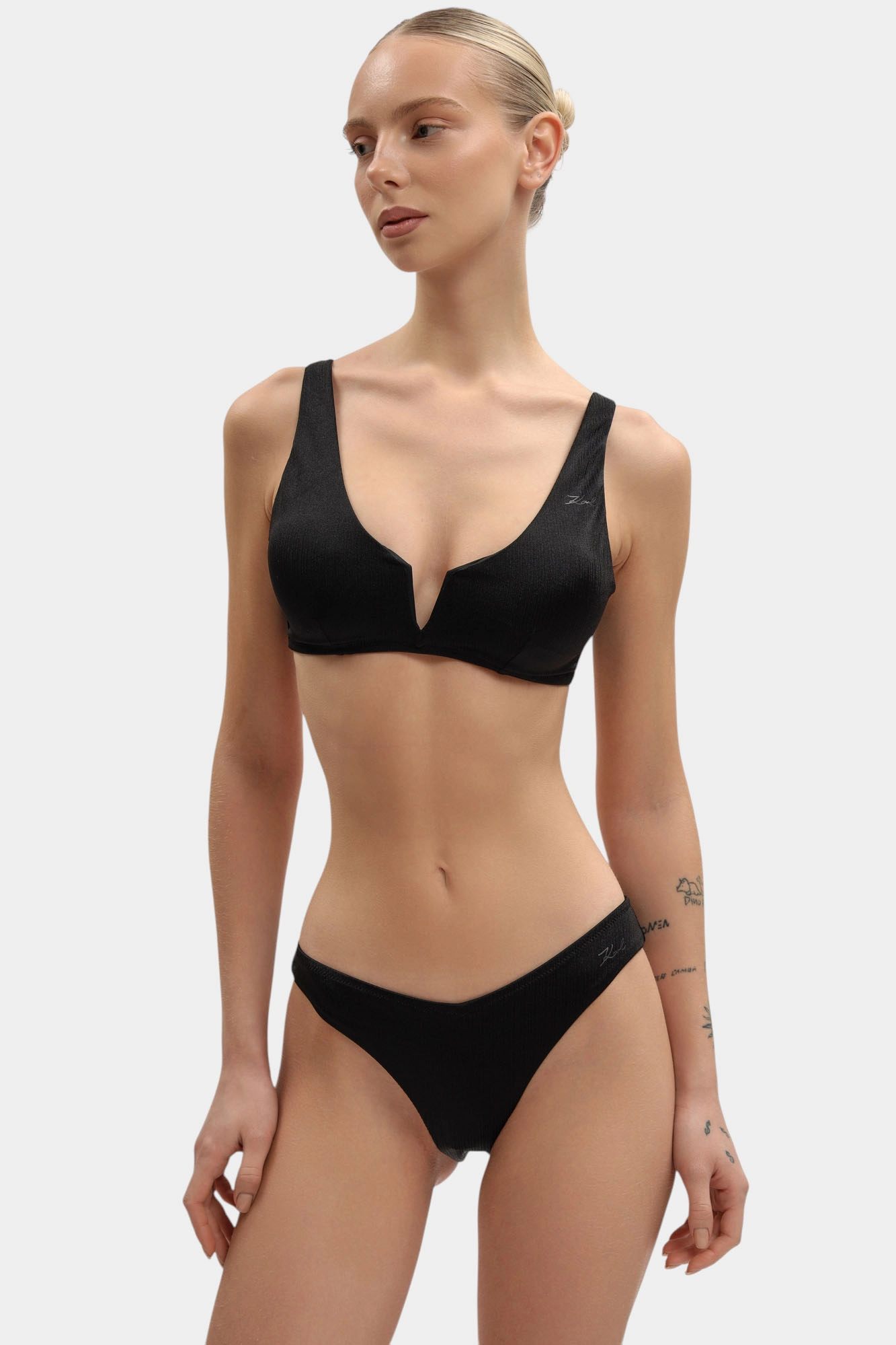 240W2209 верх от купального костюма karl lagerfeld