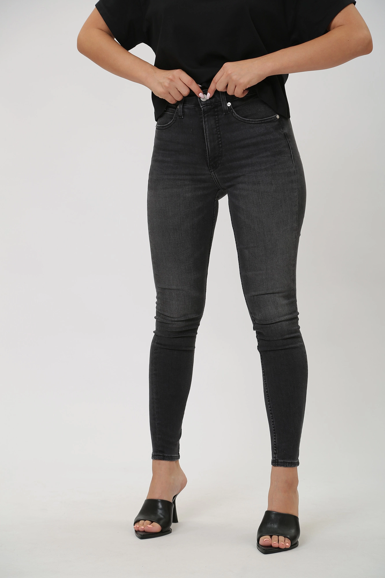 J20J221789 брюки джинсовые calvin klein jeans  calvin klein jeans 