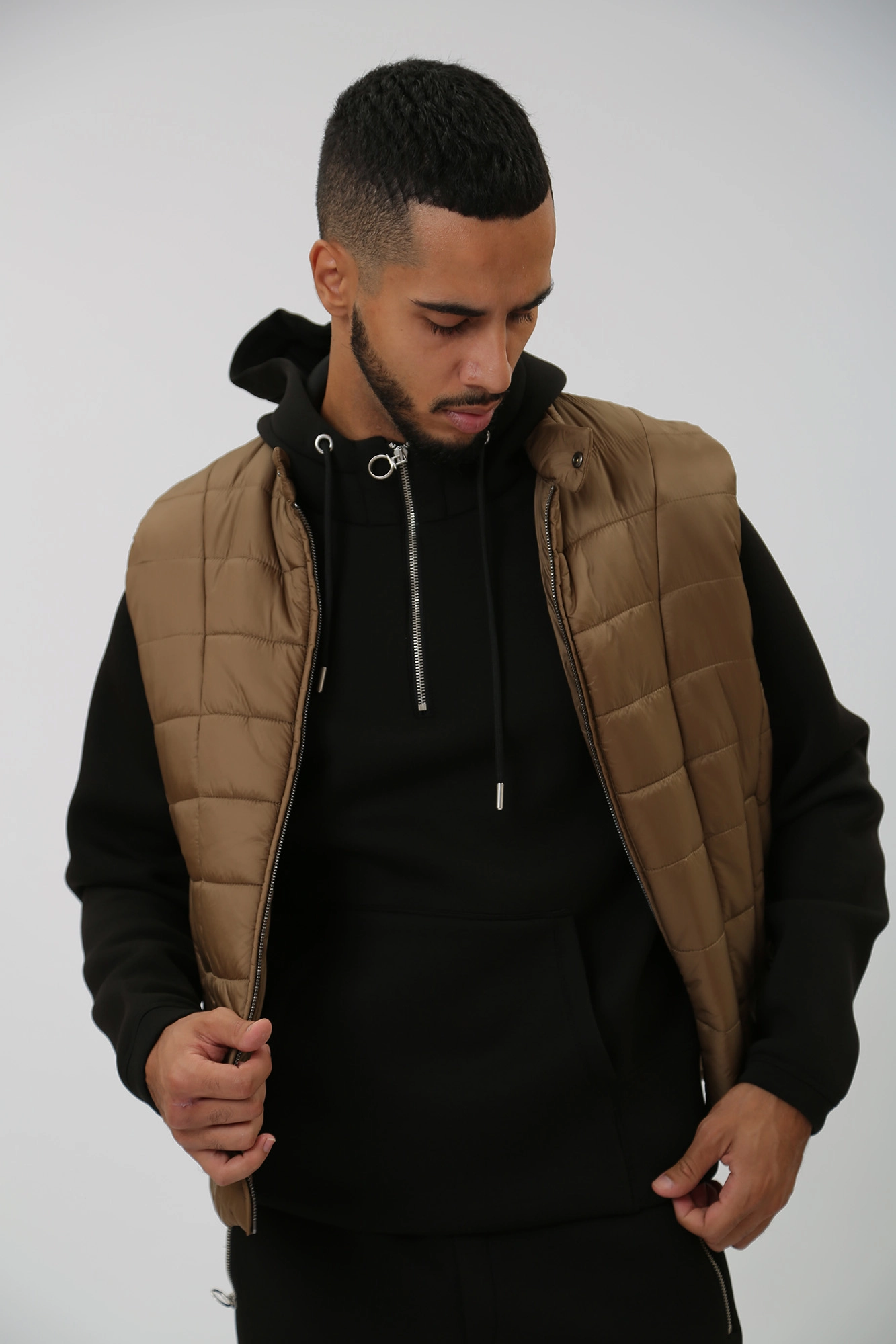 52S00907-1T006318 Жилет Trussardi Коричневый