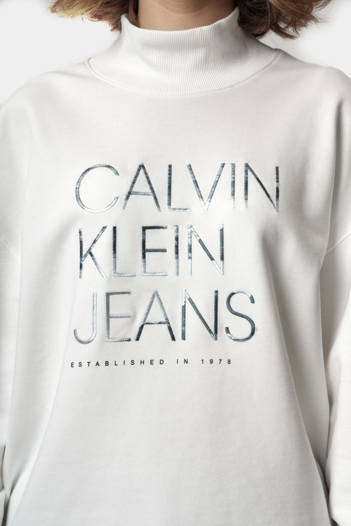 J20J225082 свитшот calvin klein jeans