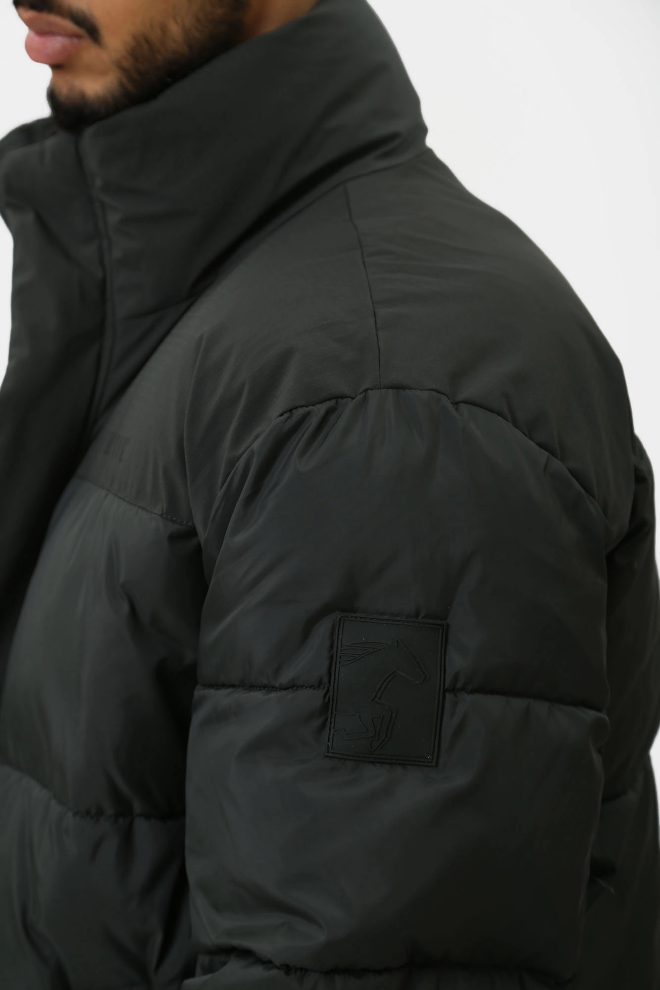 1015607 Куртка утепленная Mustang Черный