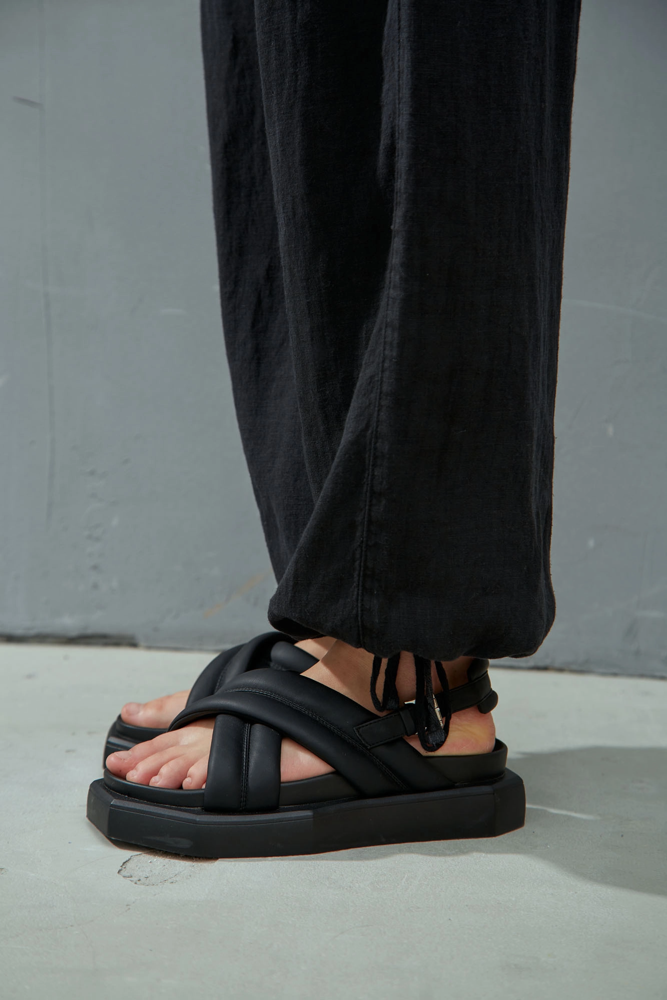 VW-OMA-55-017 брюки льняные van mich