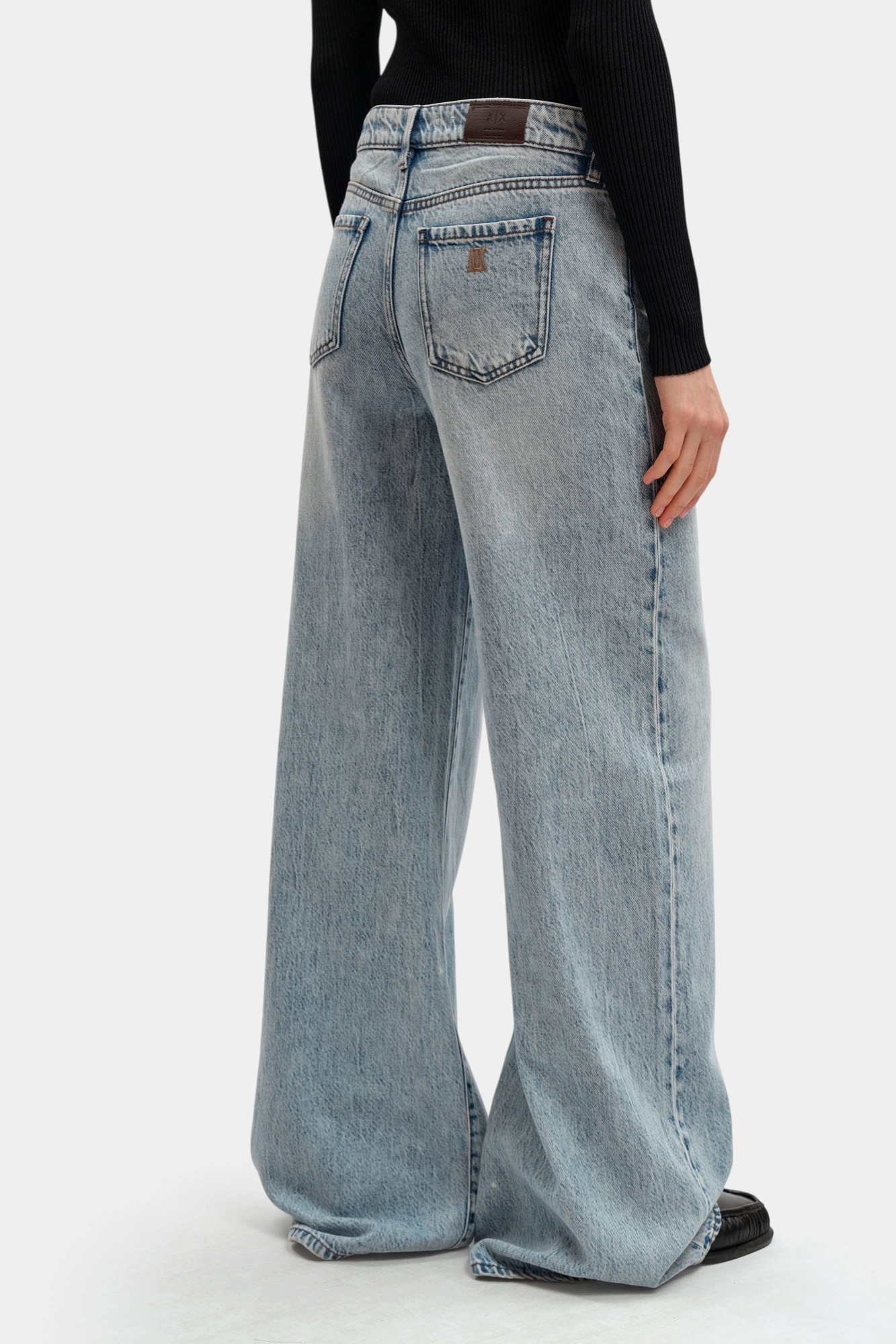 XW001184_AF21338 джинсы armani exchange 