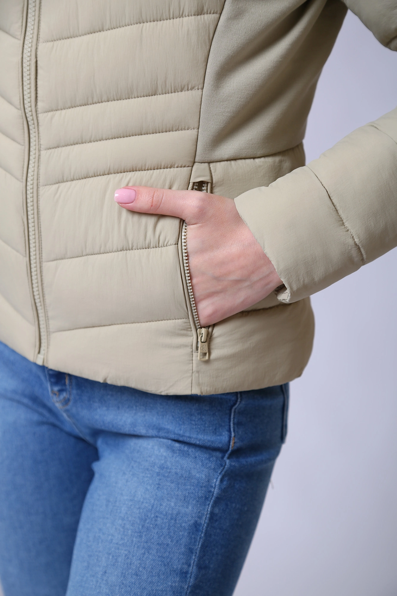 J20J219012 куртка calvin klein jeans 