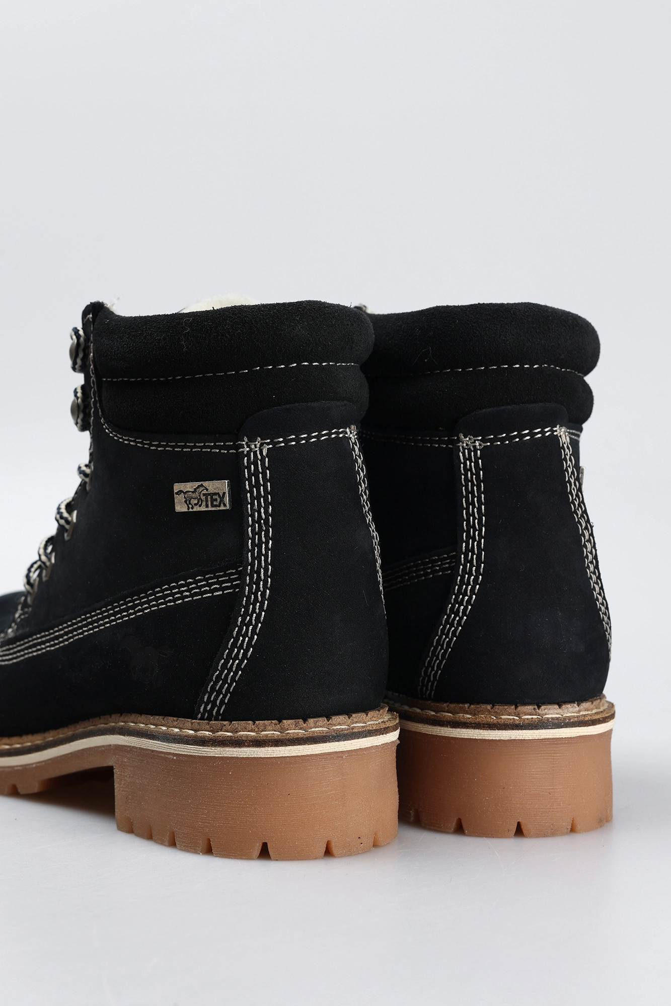 2871-613 Ботинки Mustang Черный