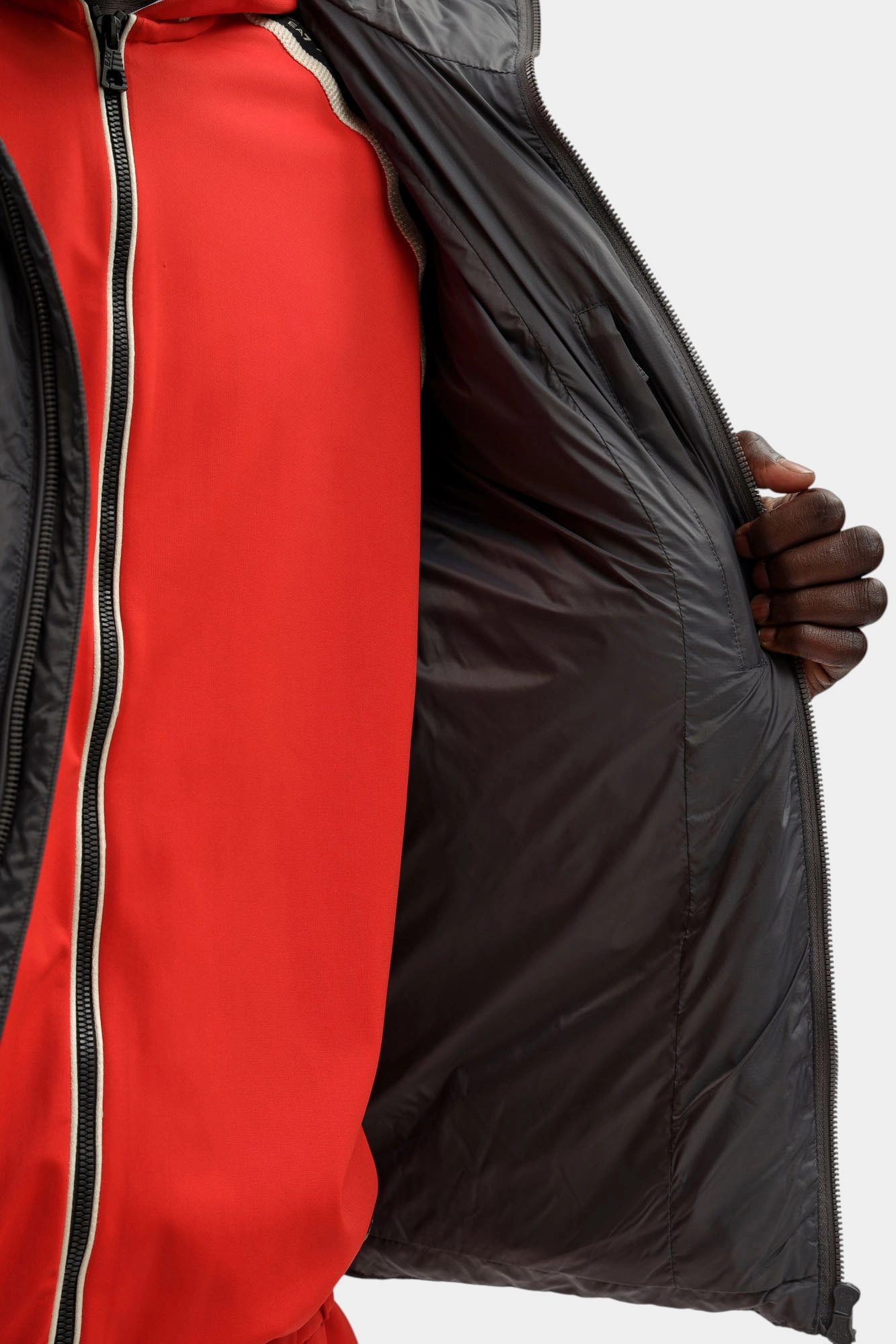 7M000693_AF15956 Жилет  EA7 Серый