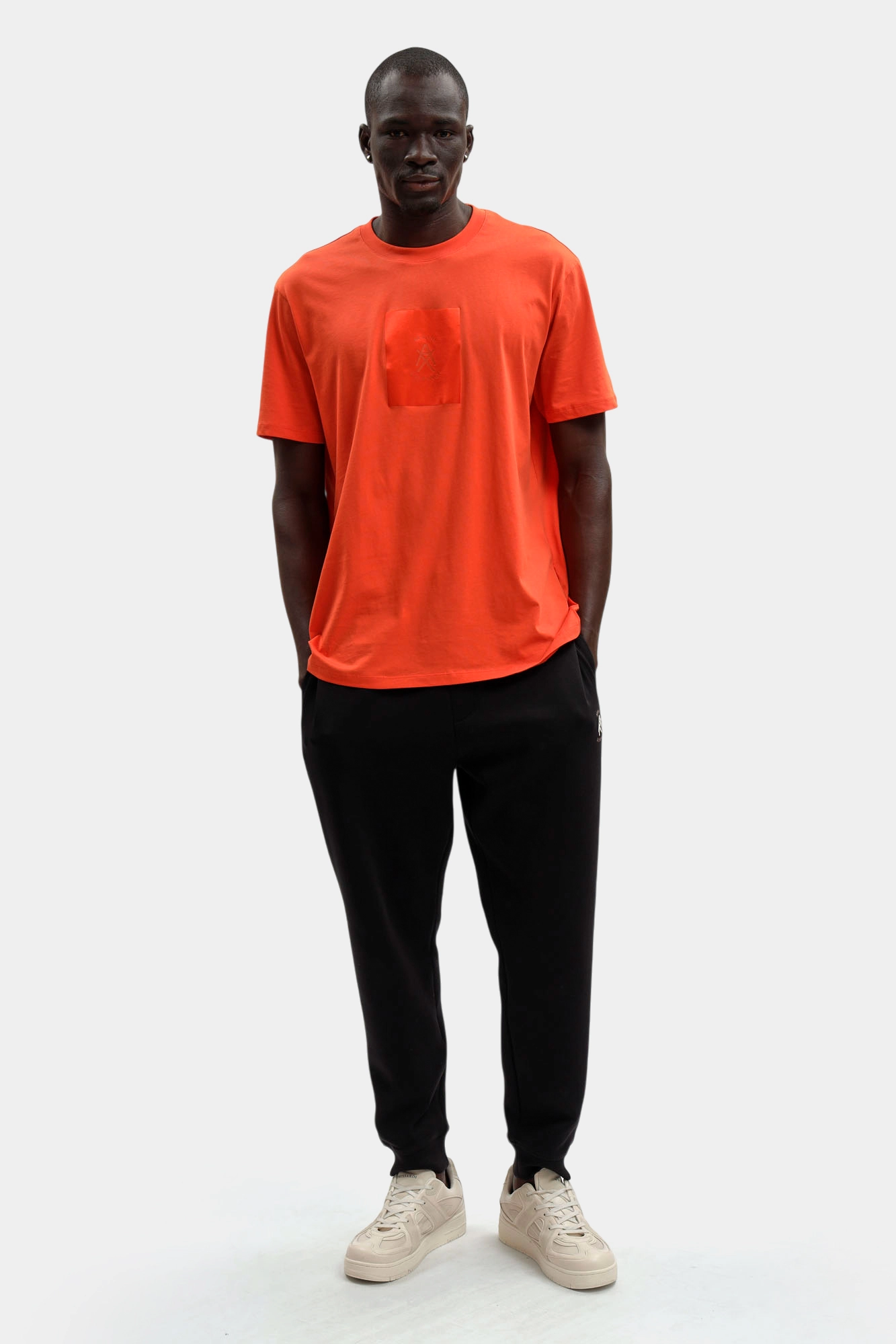 XM002213_AF10356 Футболка Armani Exchange Оранжевый