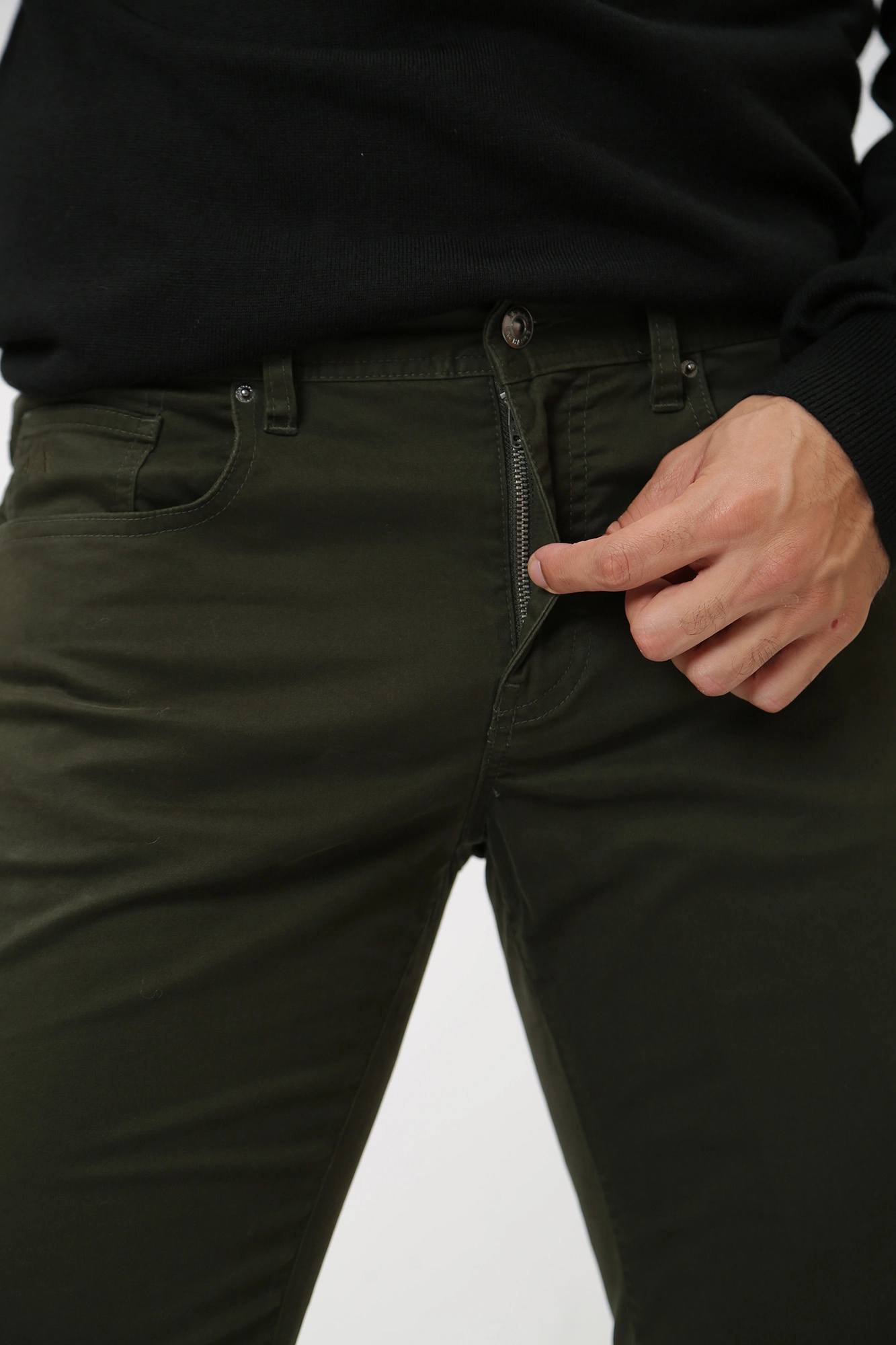 6RZJ13_ZN2LZ Брюки 5-карманные Armani Exchange Зеленый