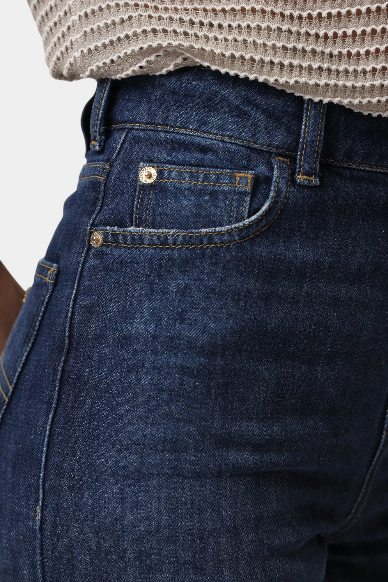 EW001119_AF12676 брюки джинсовые emporio armani 